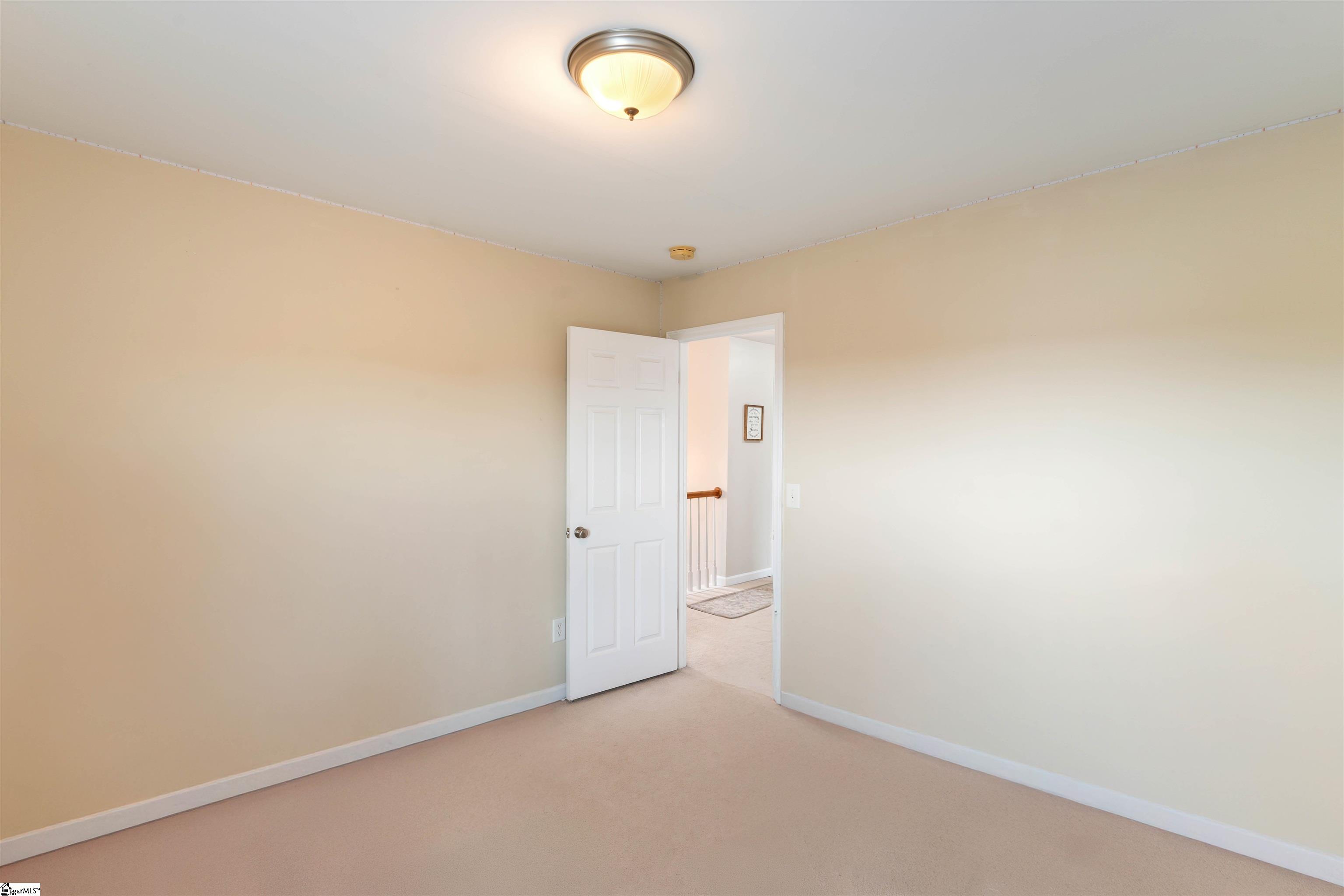 695 Flintrock Drive Boiling Springs, SC 29316