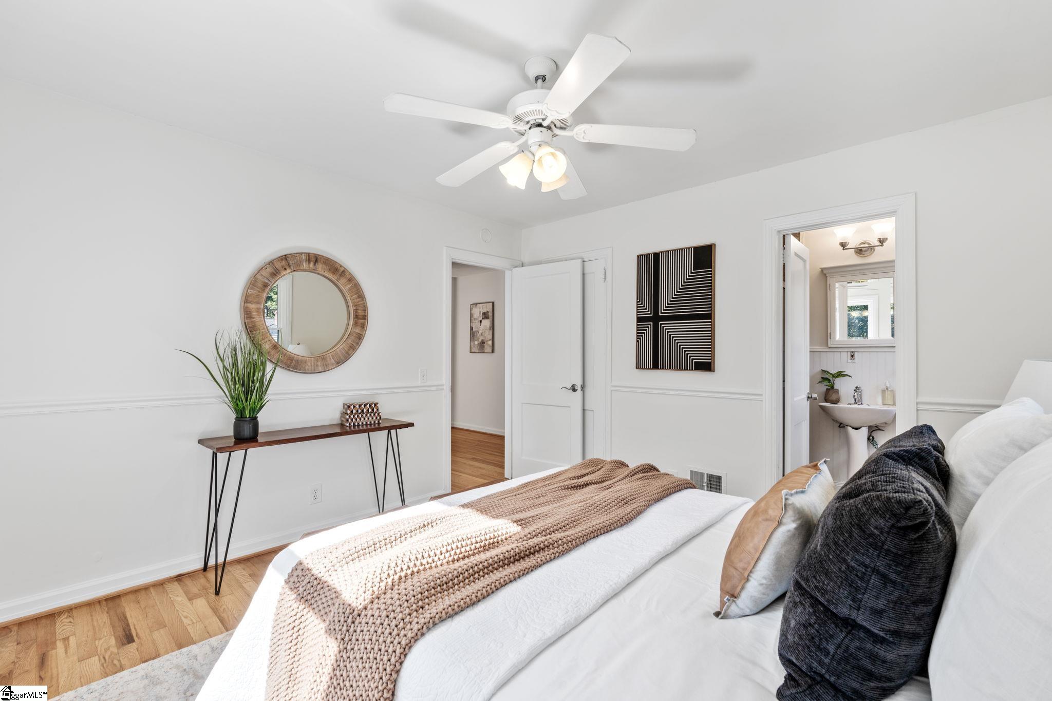 4 Elizabeth Drive Greenville, SC 29615