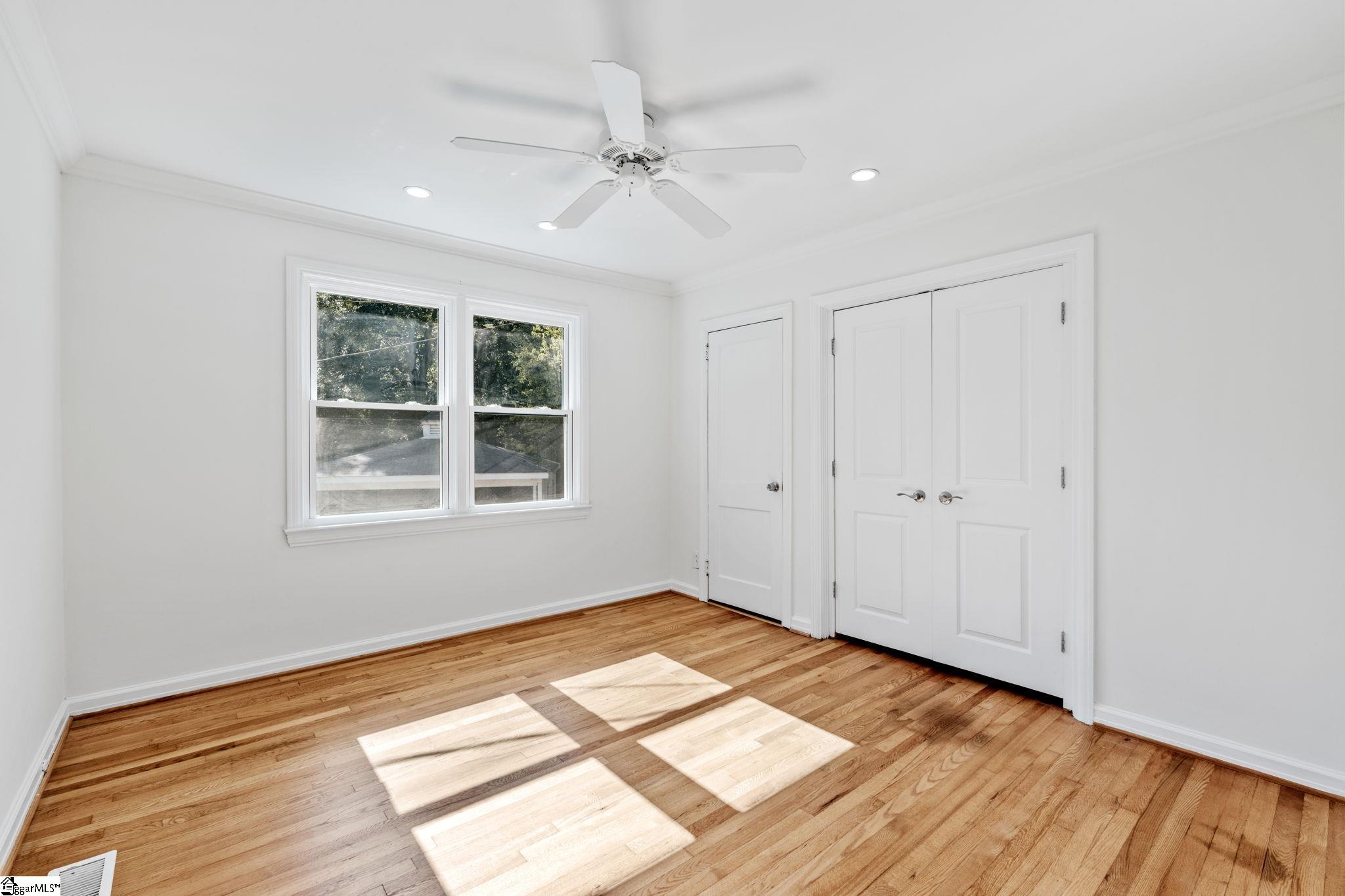 4 Elizabeth Drive Greenville, SC 29615