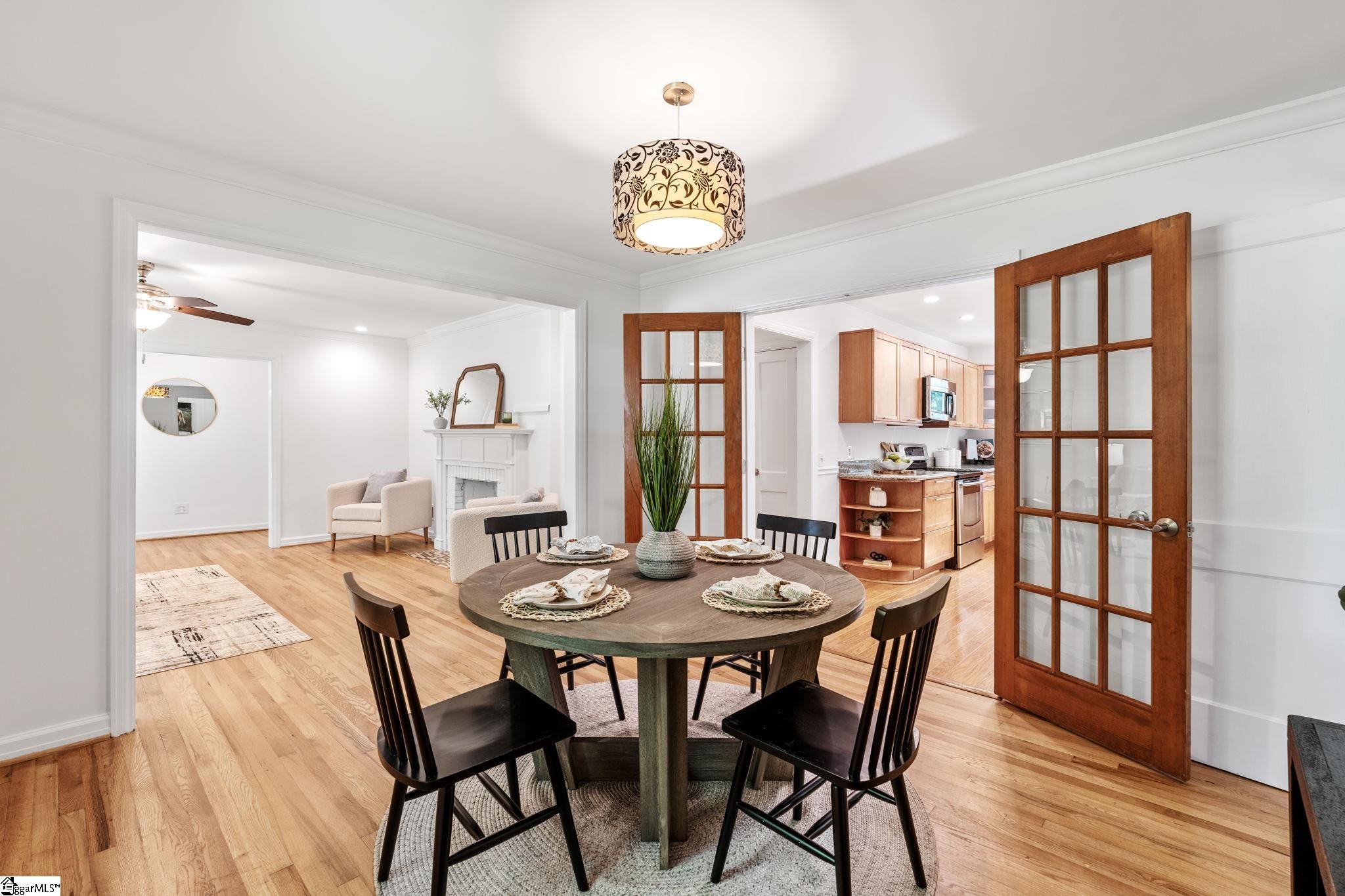 4 Elizabeth Drive Greenville, SC 29615