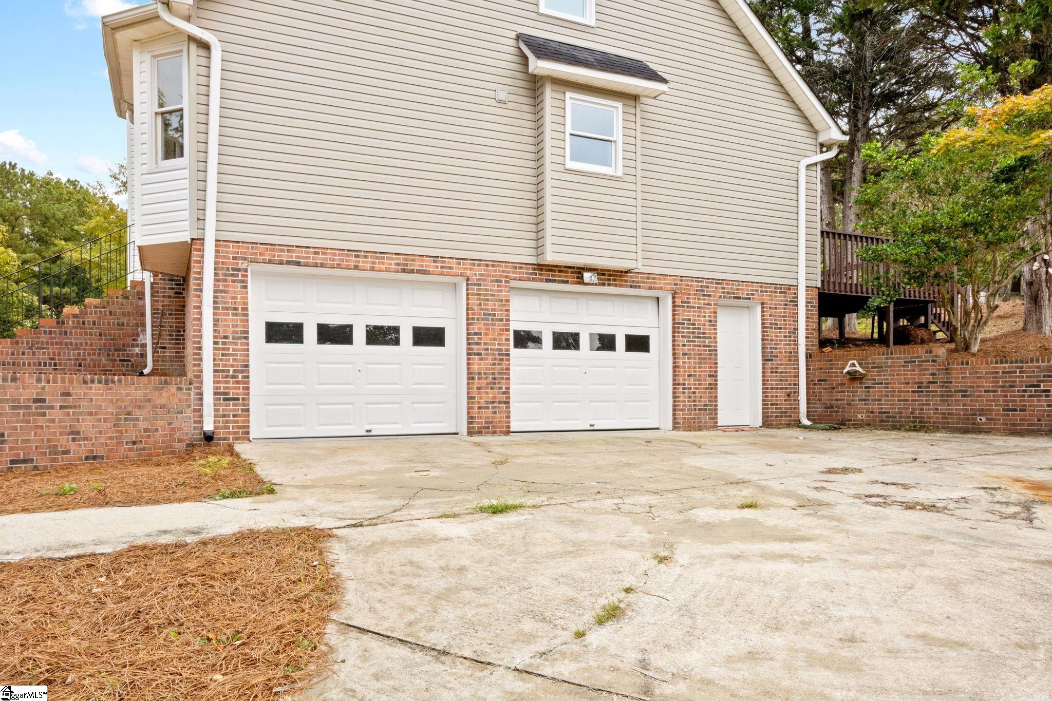 1213 Green Fern Drive Greenville, SC 29611