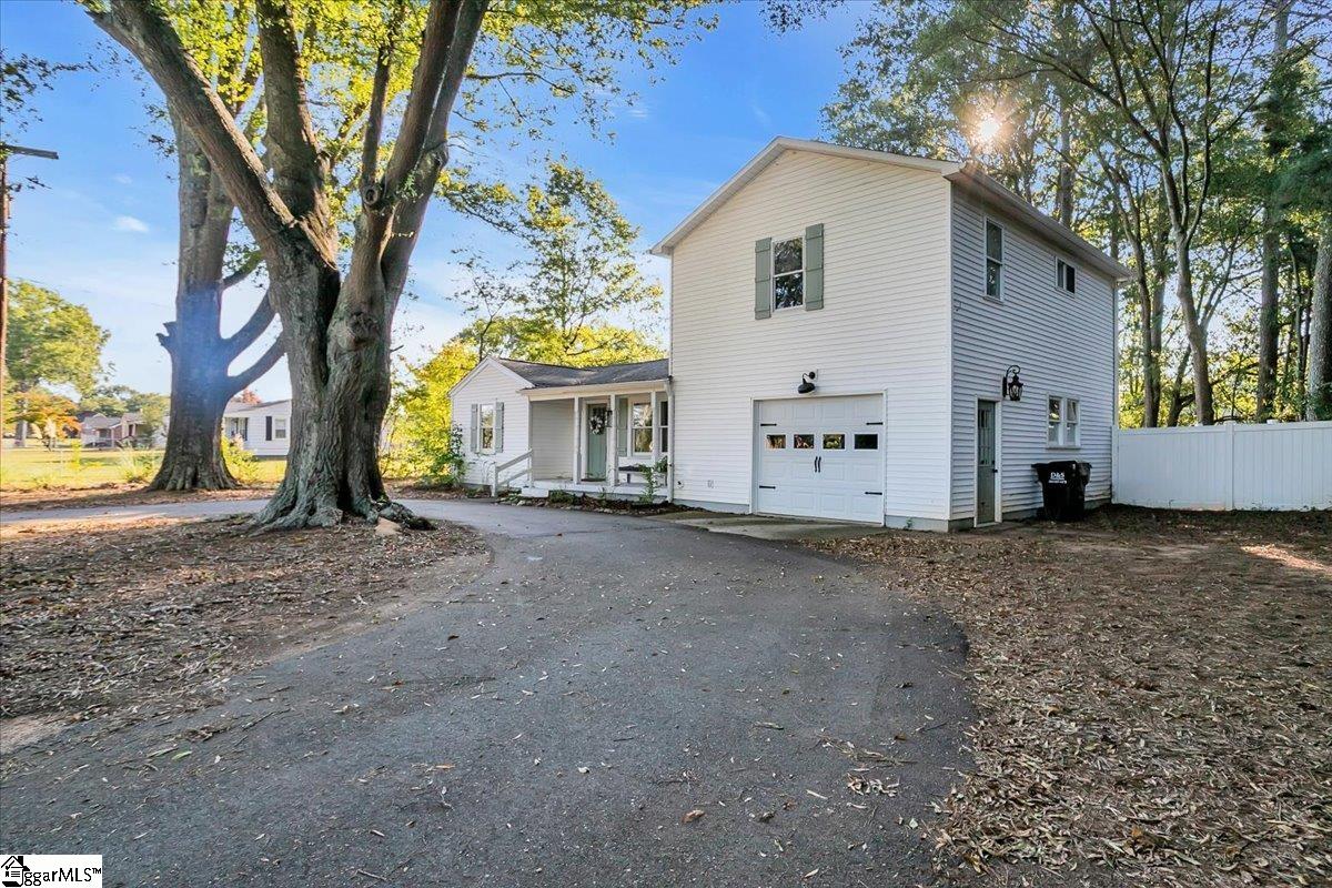 215 Breazeale Drive Williamston, SC 29697-9051