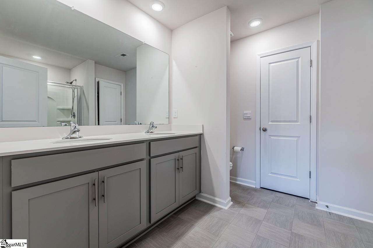 1422 Bella Grace Court Boiling Springs, SC 29316