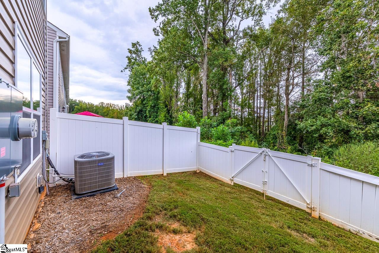 1422 Bella Grace Court Boiling Springs, SC 29316