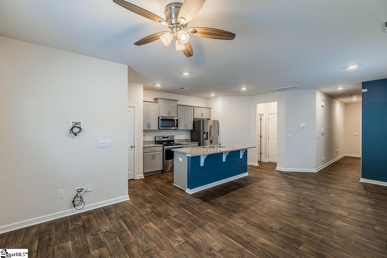 1422 Bella Grace Court Boiling Springs, SC 29316