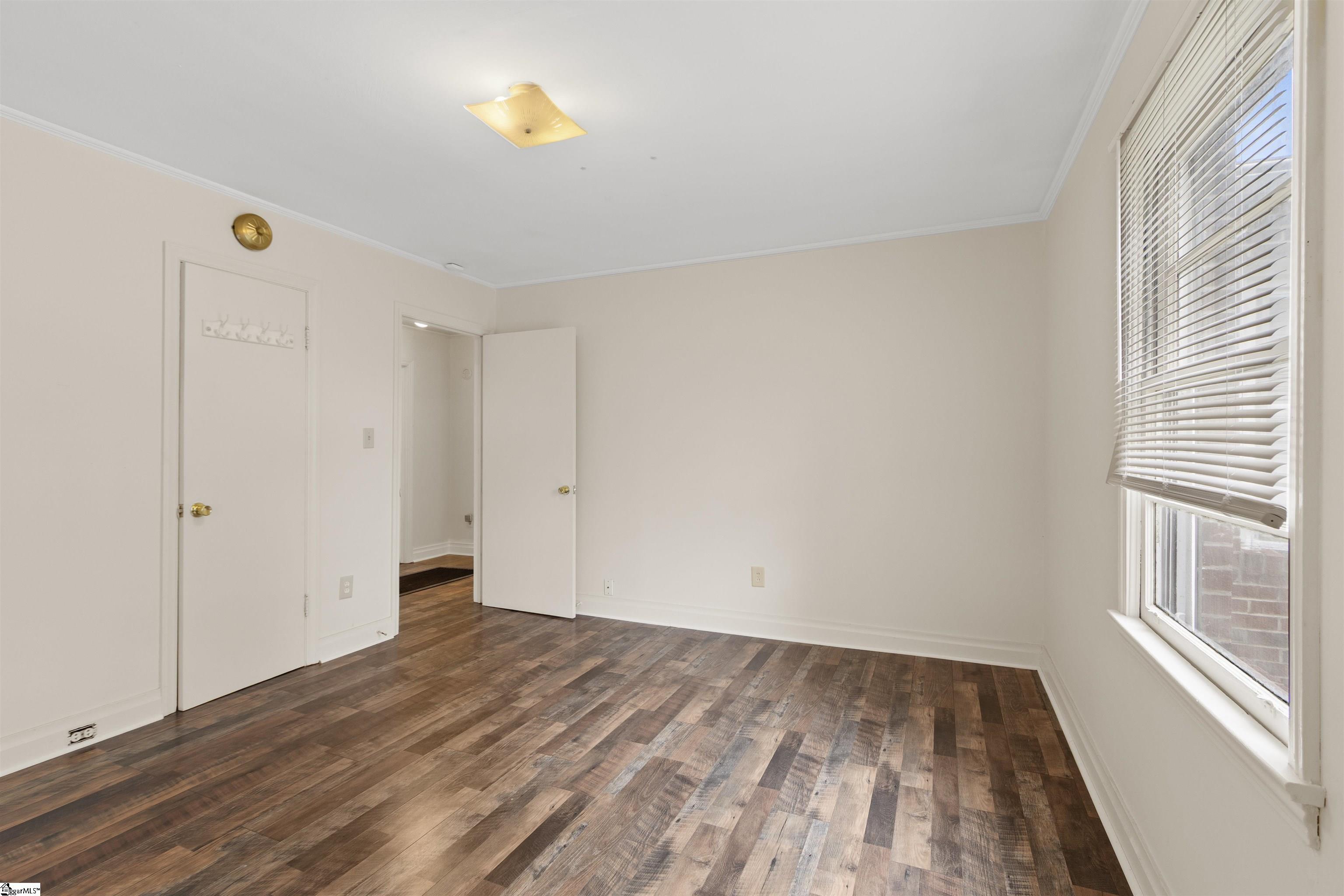 509 W Carolina Avenue Clinton, SC 29325