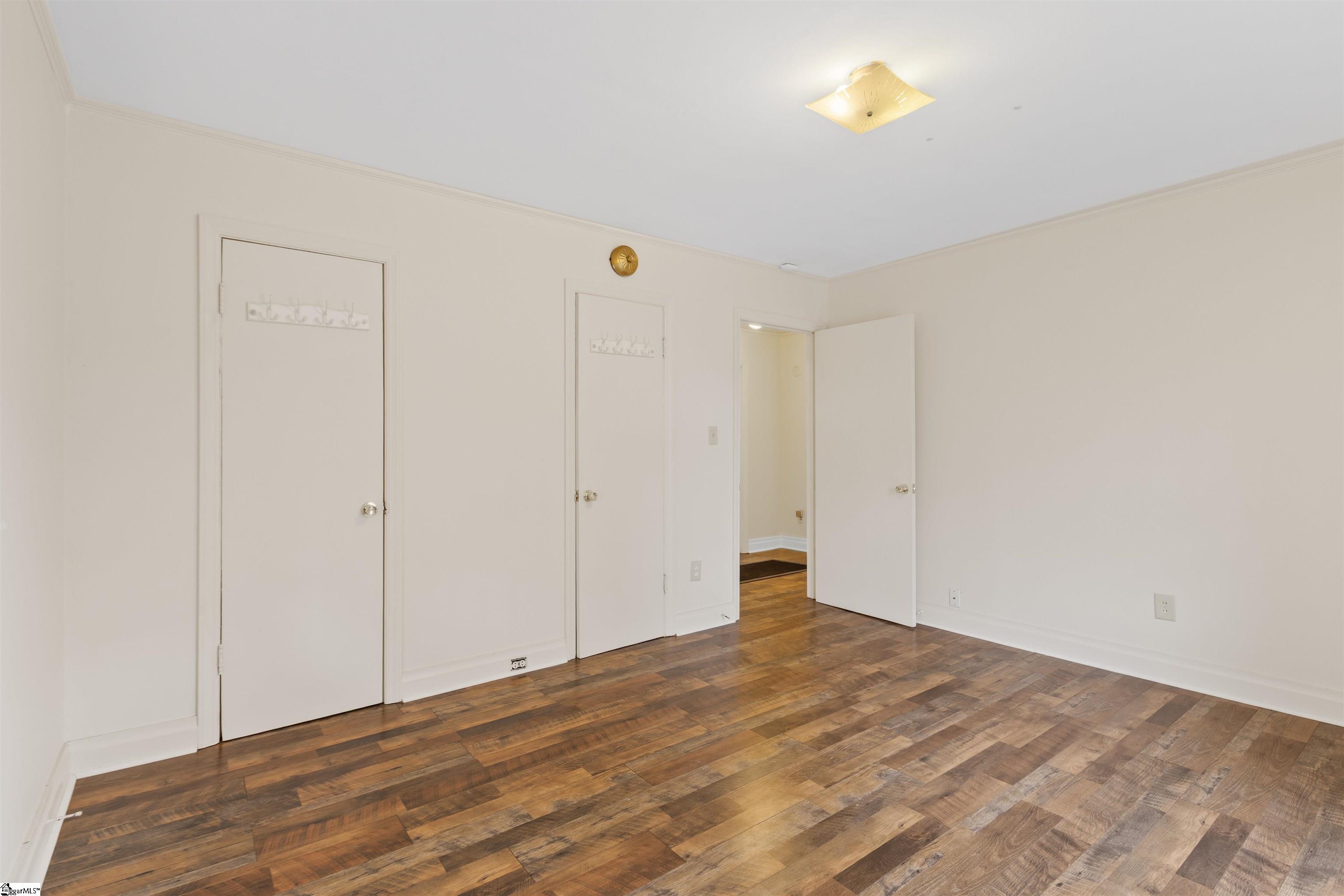 509 W Carolina Avenue Clinton, SC 29325