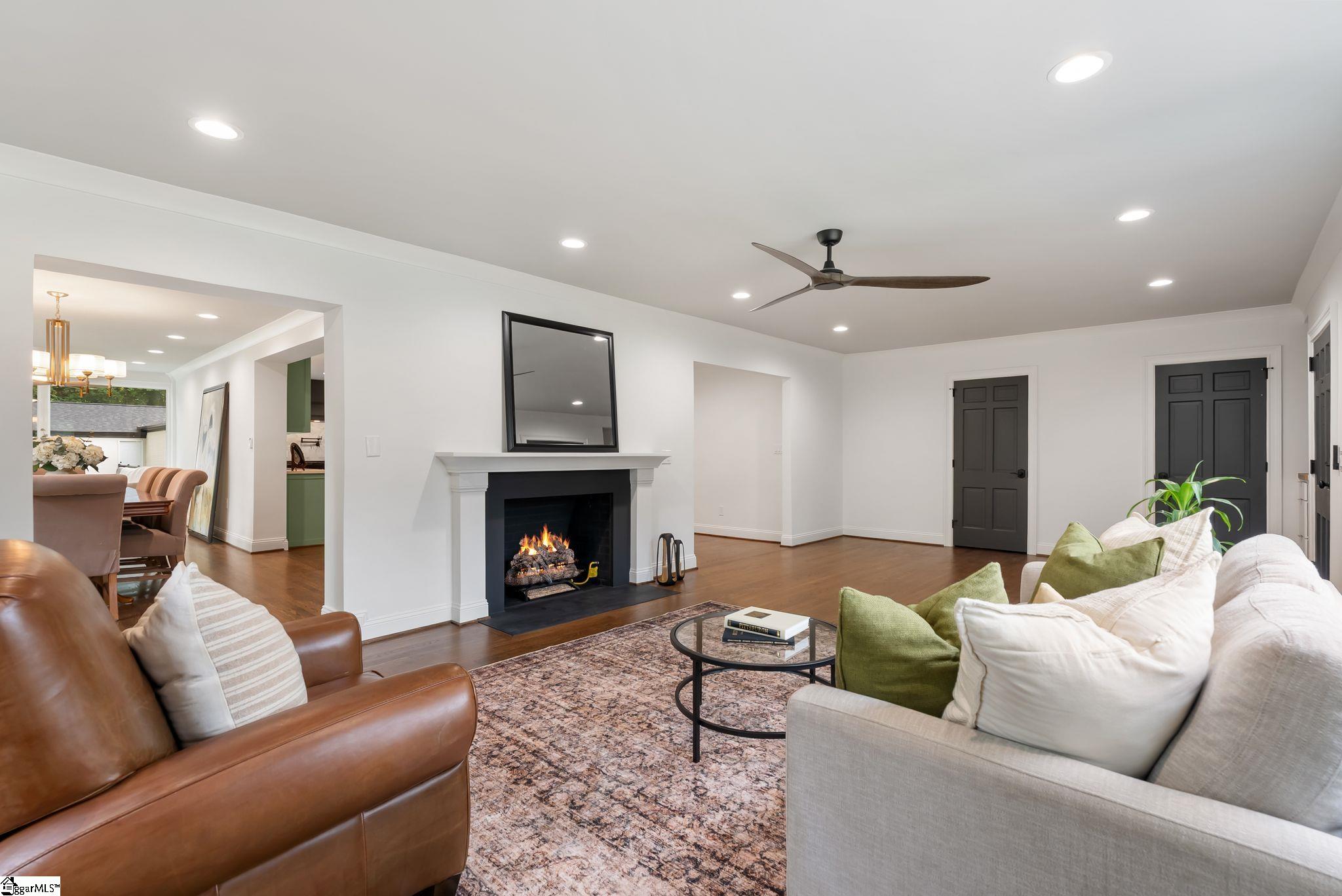118 Tindal Avenue Greenville, SC 29605