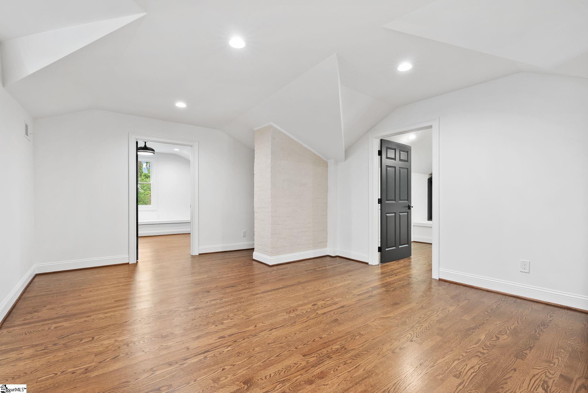118 Tindal Avenue Greenville, SC 29605