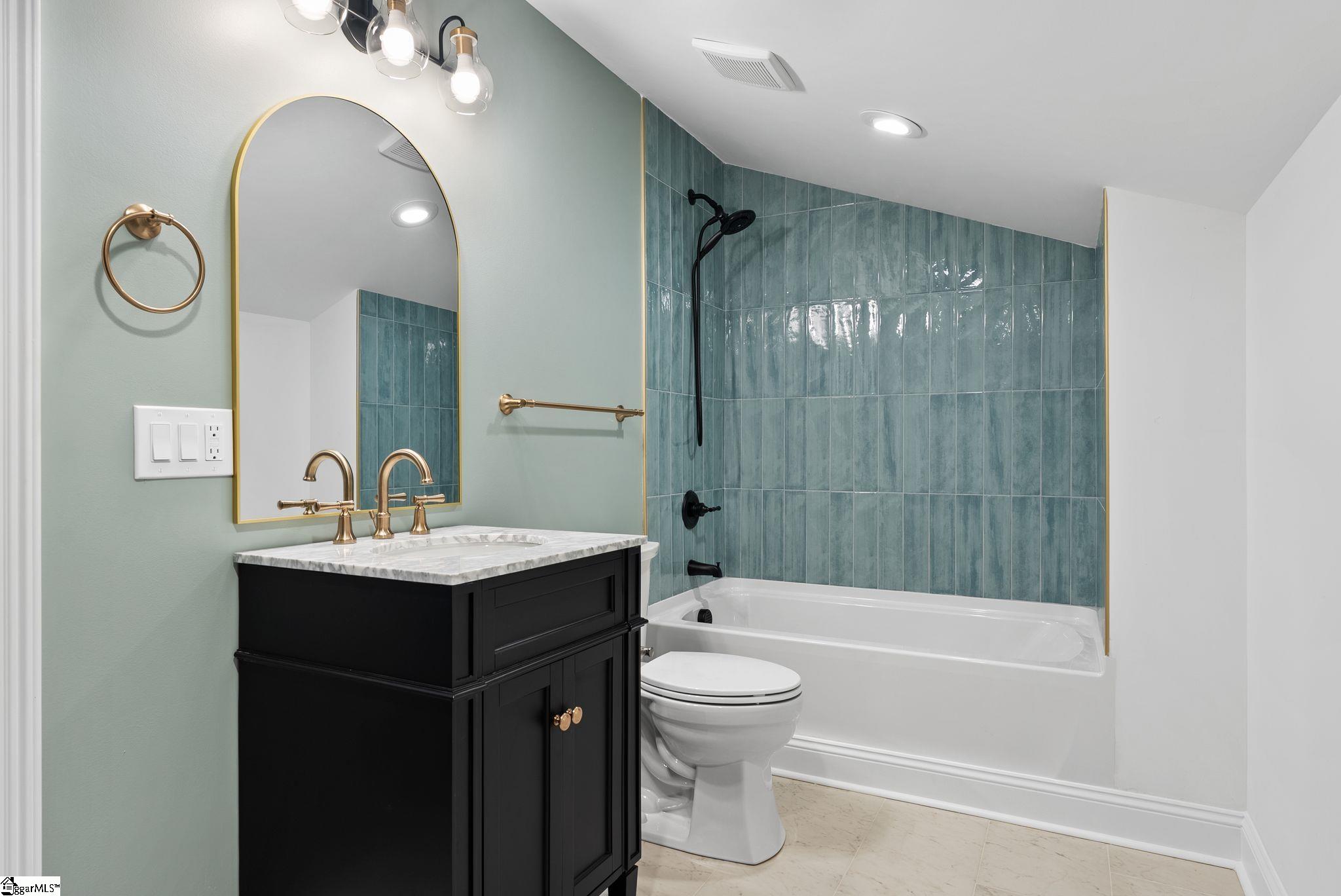 118 Tindal Avenue Greenville, SC 29605
