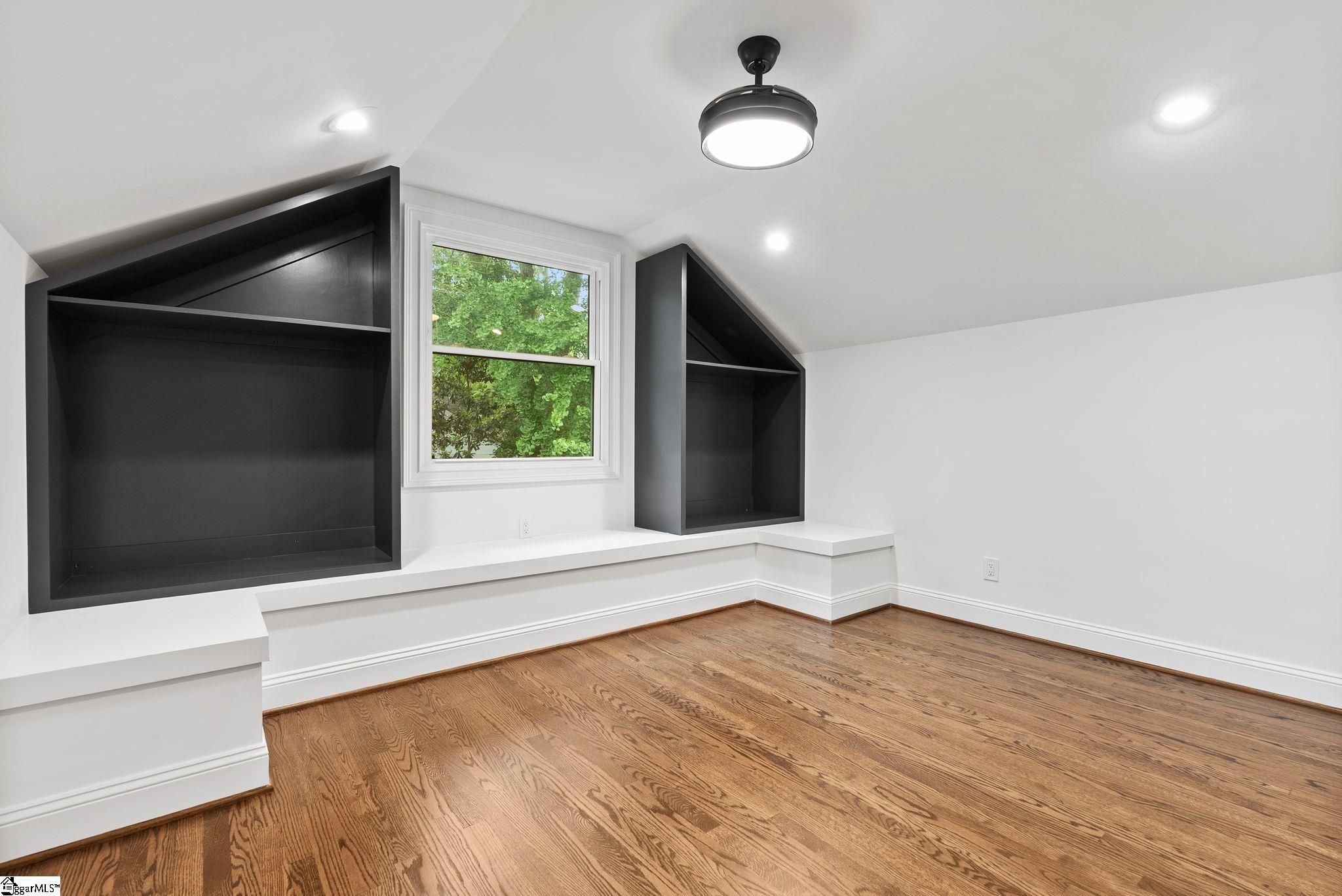 118 Tindal Avenue Greenville, SC 29605