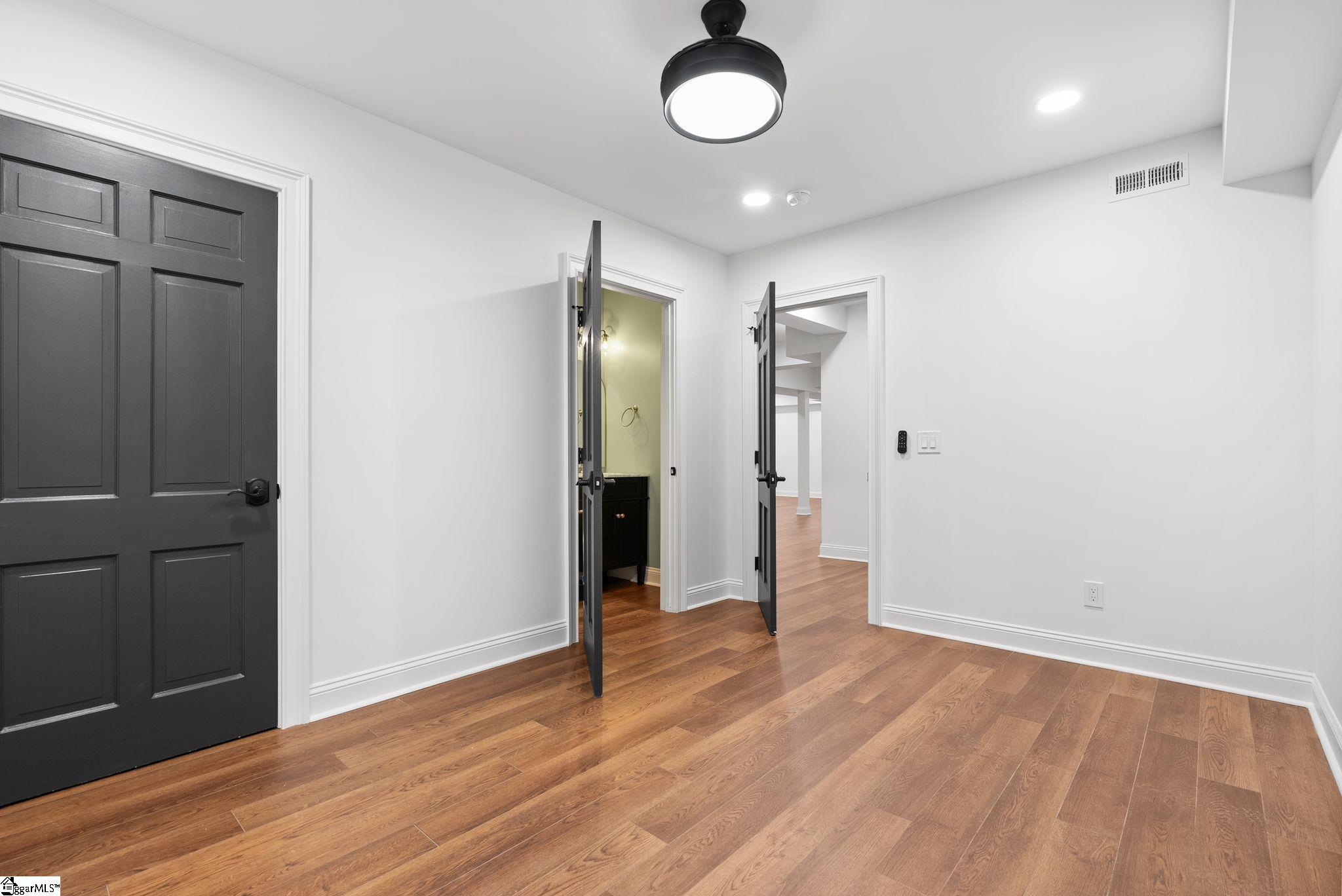 118 Tindal Avenue Greenville, SC 29605