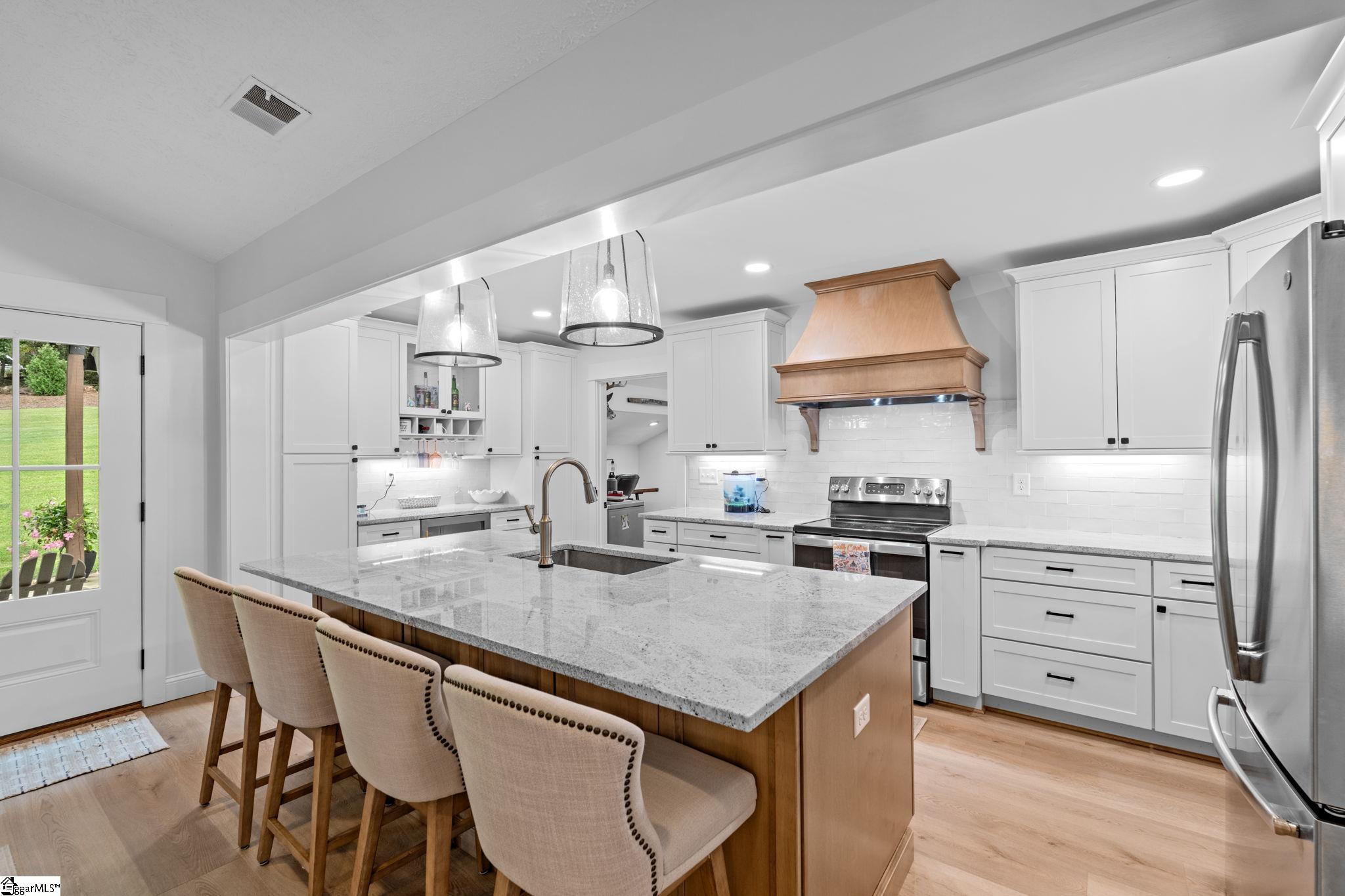 406 Huntington Road Easley, SC 29642