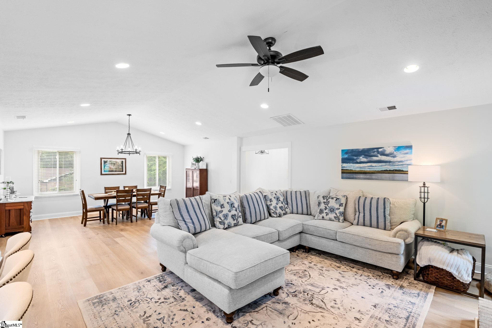 406 Huntington Road Easley, SC 29642