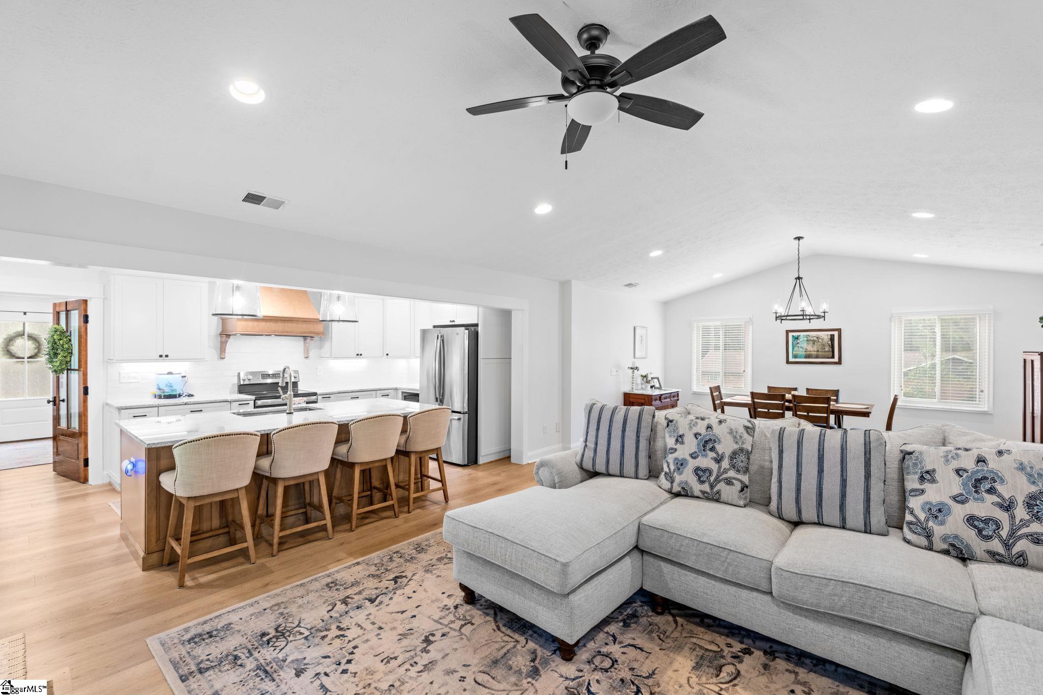 406 Huntington Road Easley, SC 29642