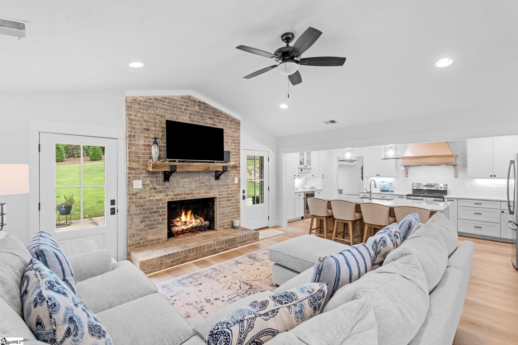 406 Huntington Road Easley, SC 29642