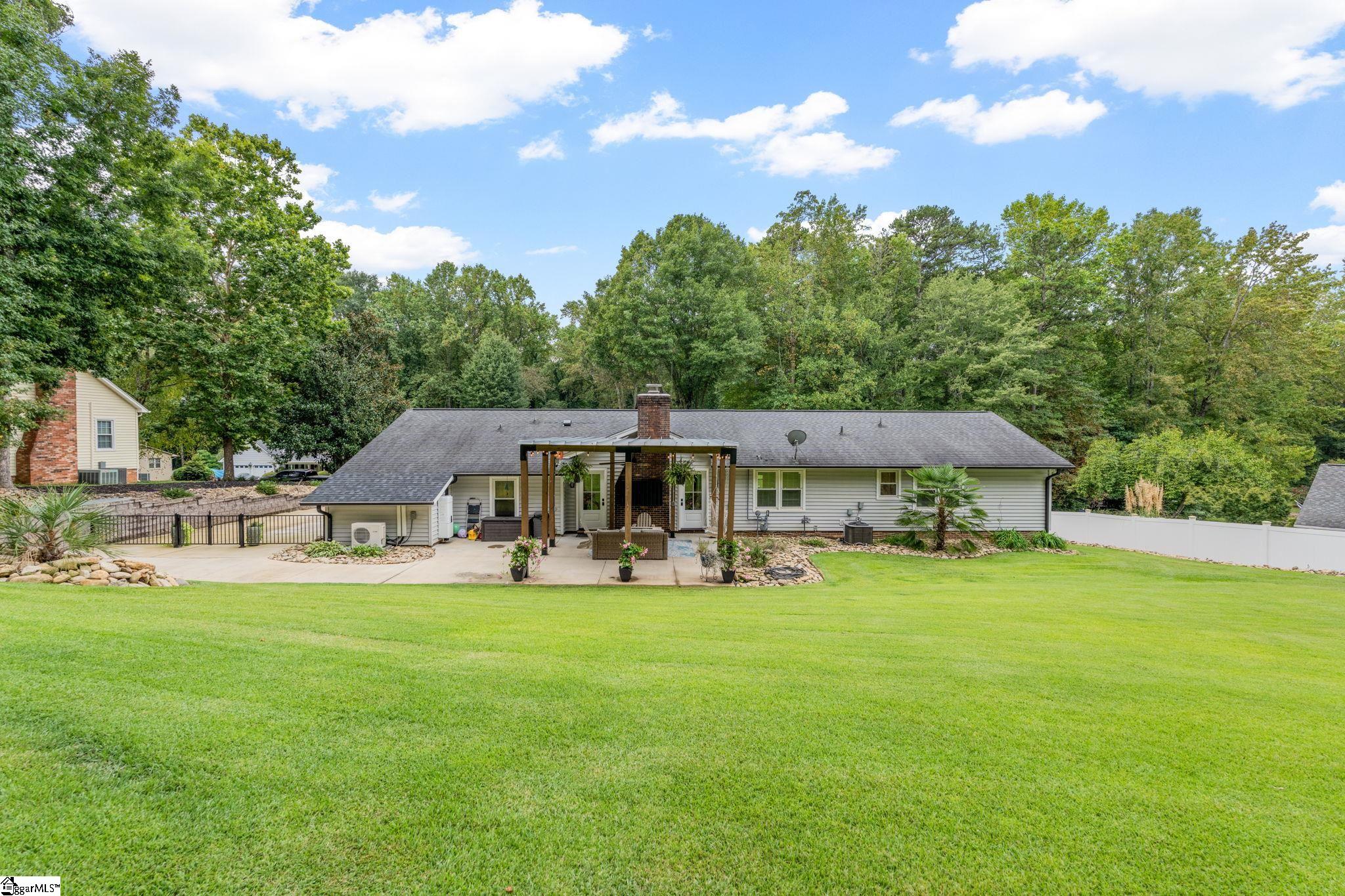 406 Huntington Road Easley, SC 29642