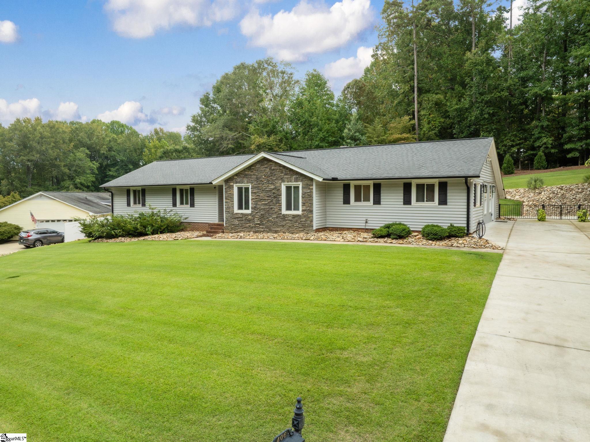 406 Huntington Road Easley, SC 29642