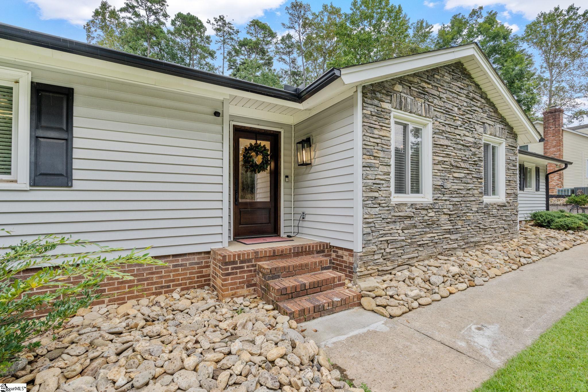 406 Huntington Road Easley, SC 29642