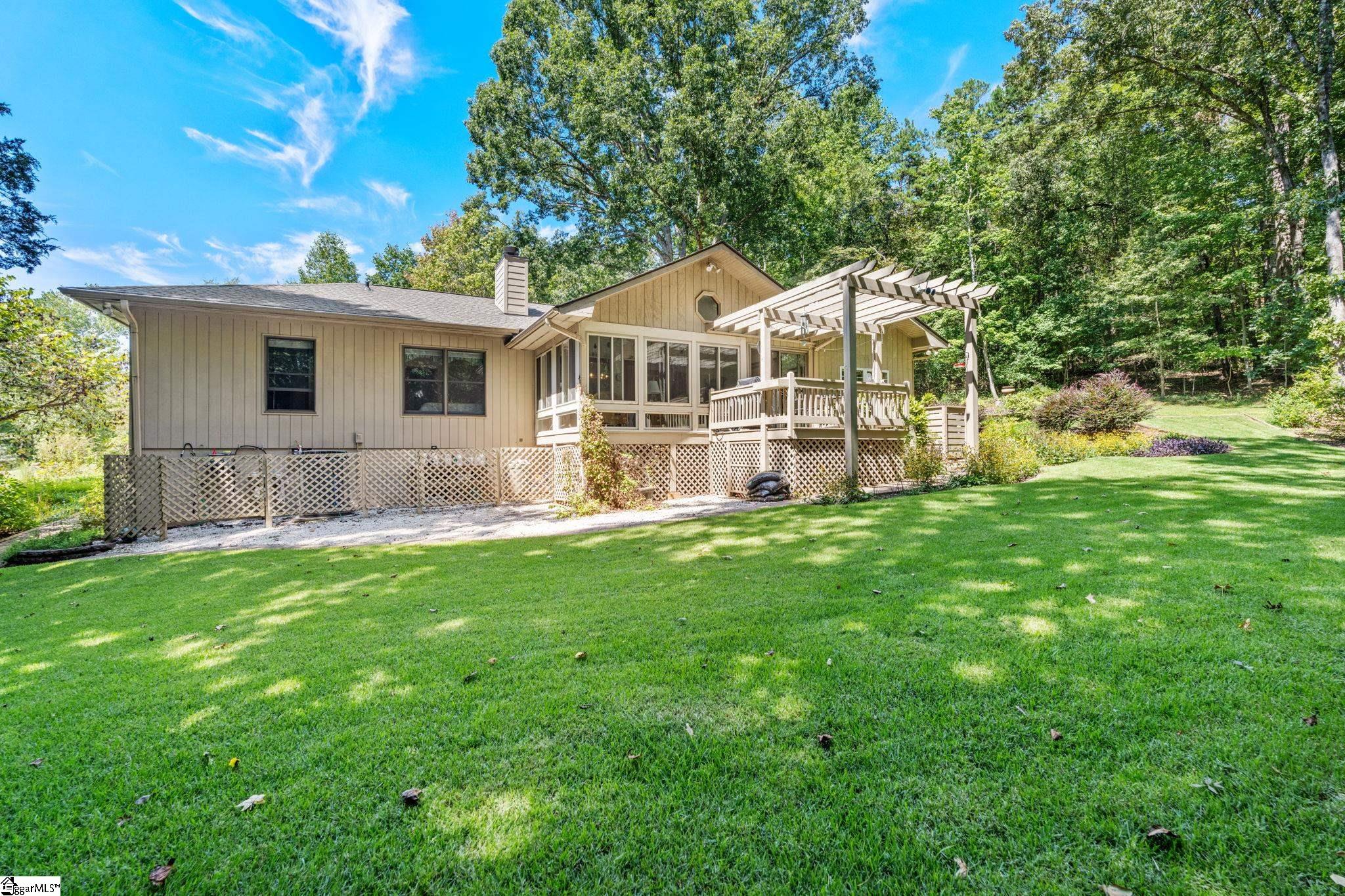 211 Cherokee Drive Fair Play, SC 29643