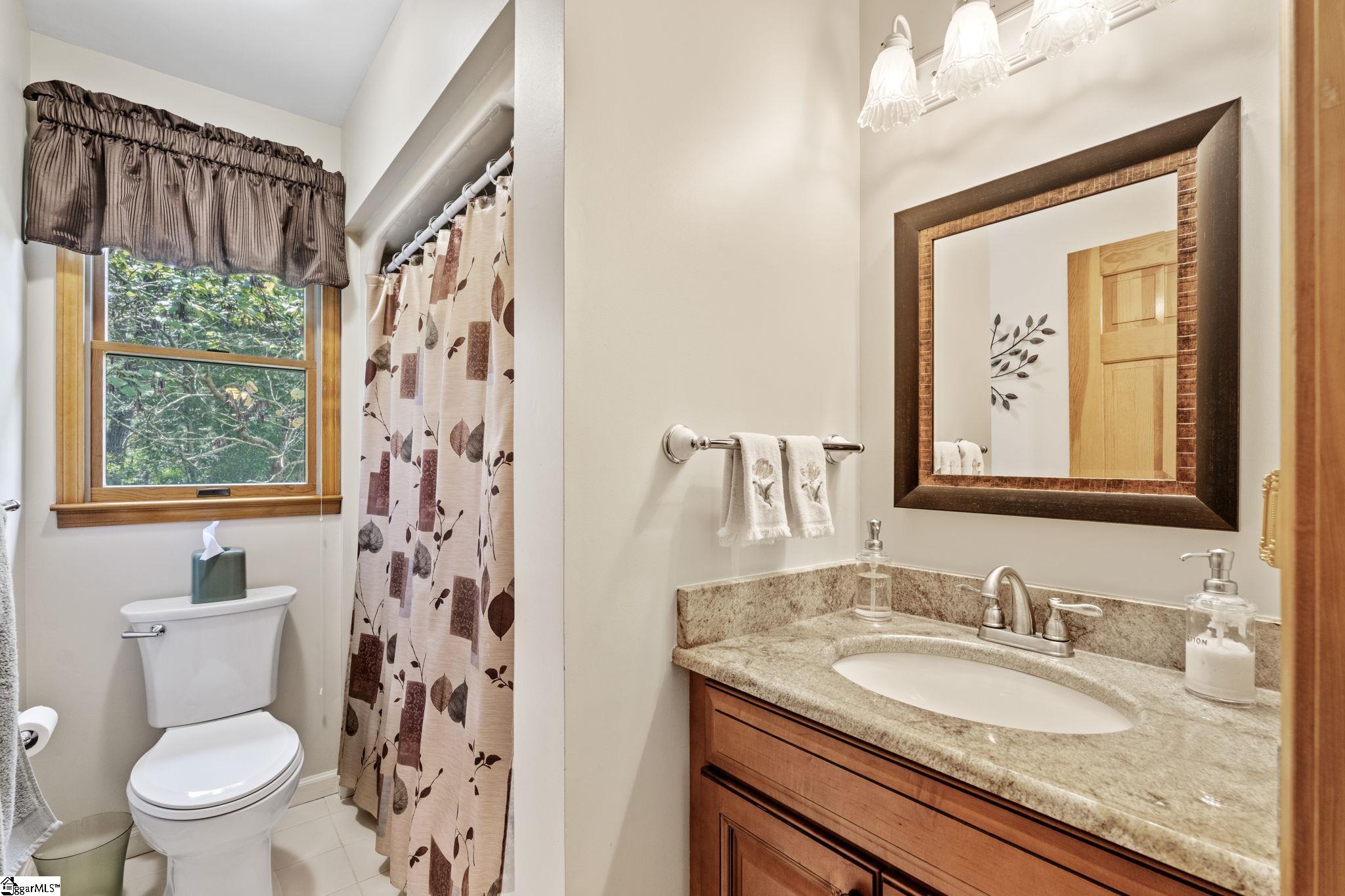 211 Cherokee Drive Fair Play, SC 29643