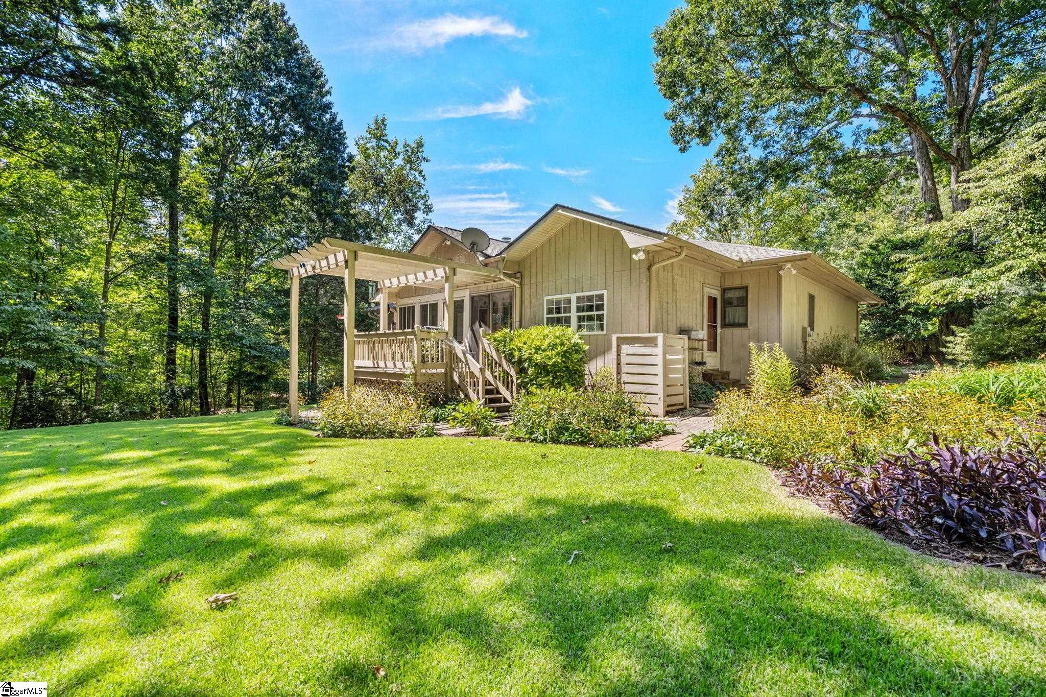 211 Cherokee Drive Fair Play, SC 29643