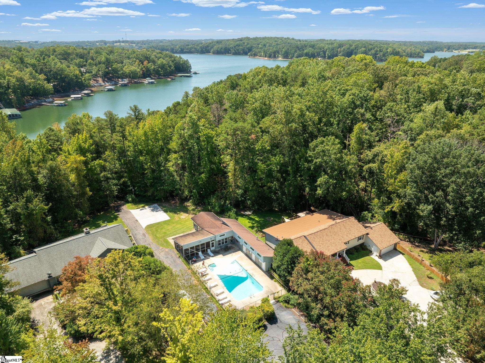 211 Cherokee Drive Fair Play, SC 29643