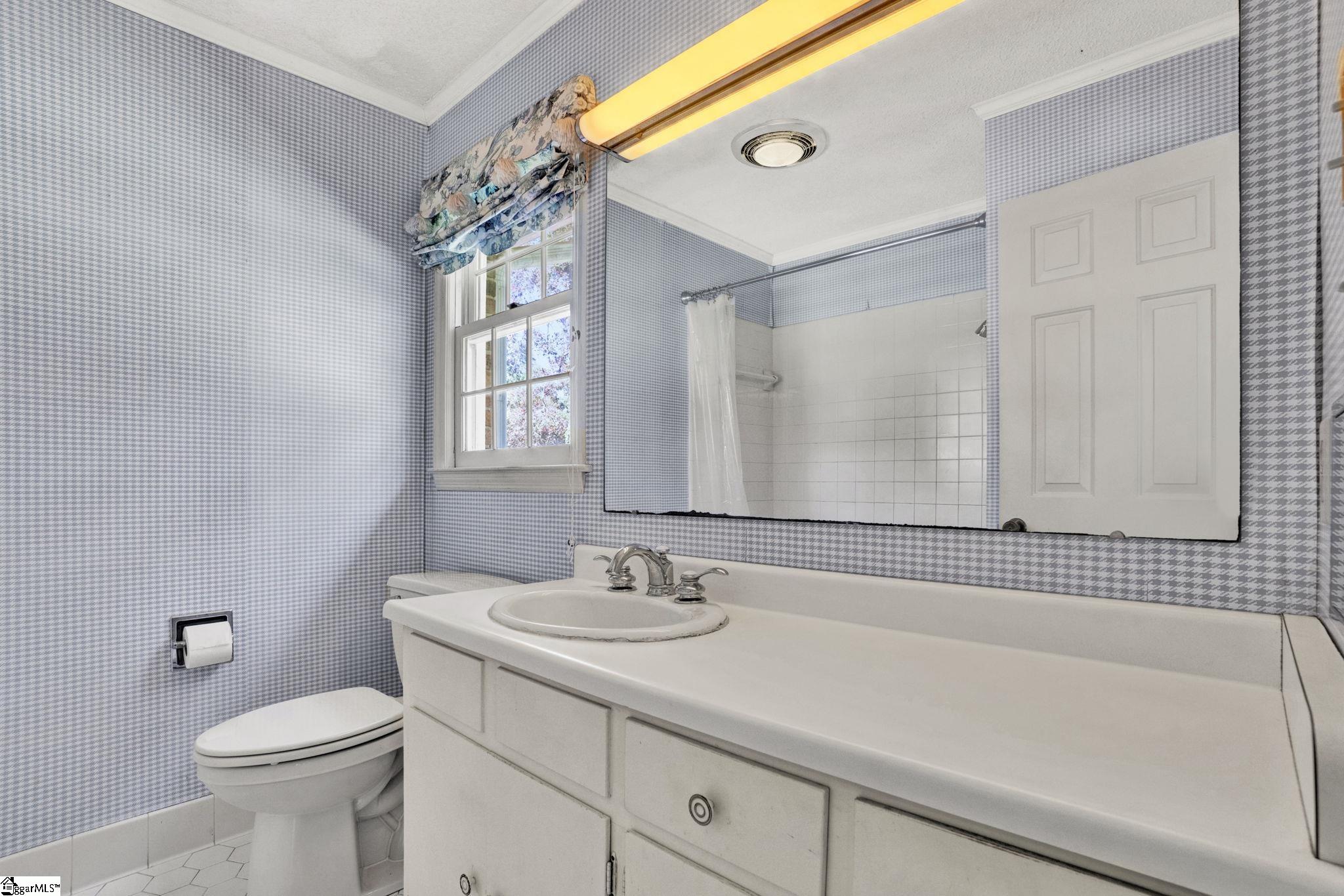 154 Crescent Road Greenwood, SC 29649