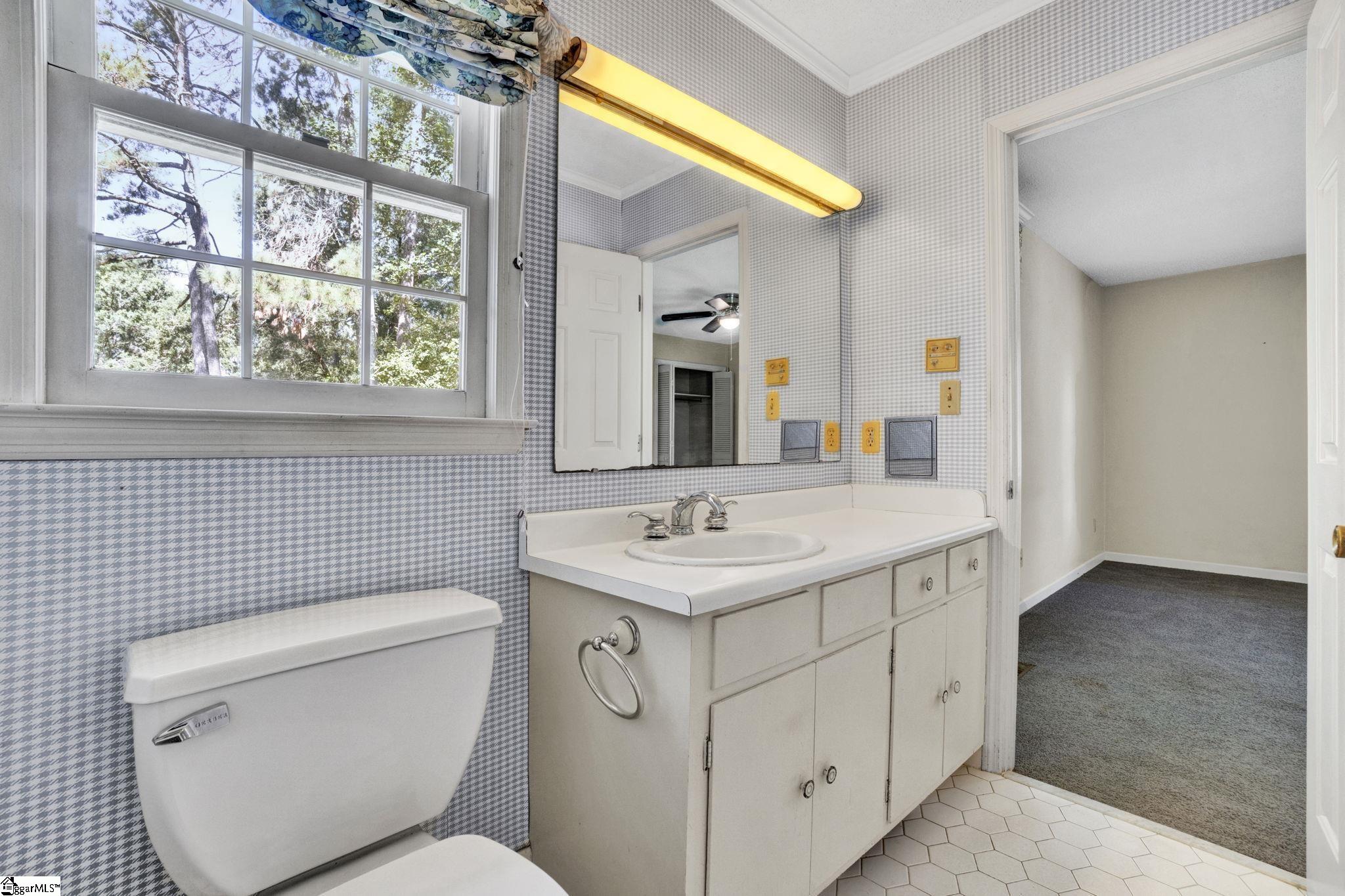 154 Crescent Road Greenwood, SC 29649