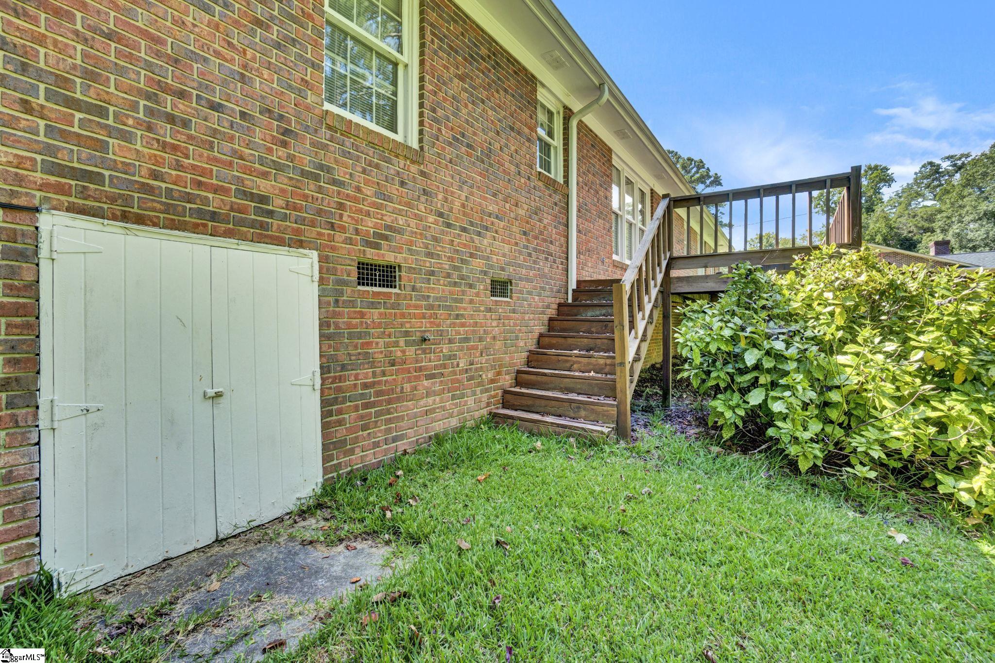 154 Crescent Road Greenwood, SC 29649