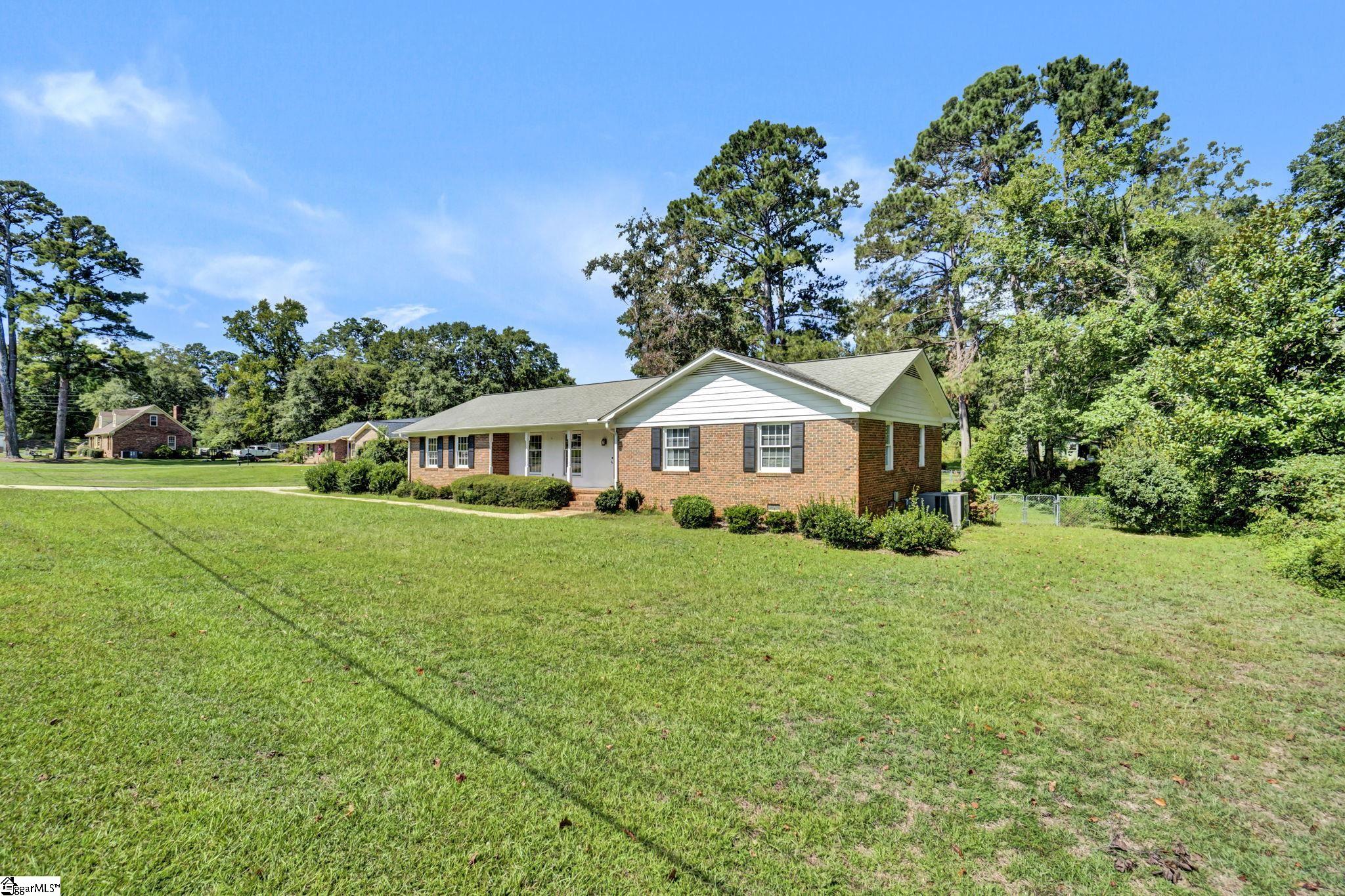 154 Crescent Road Greenwood, SC 29649