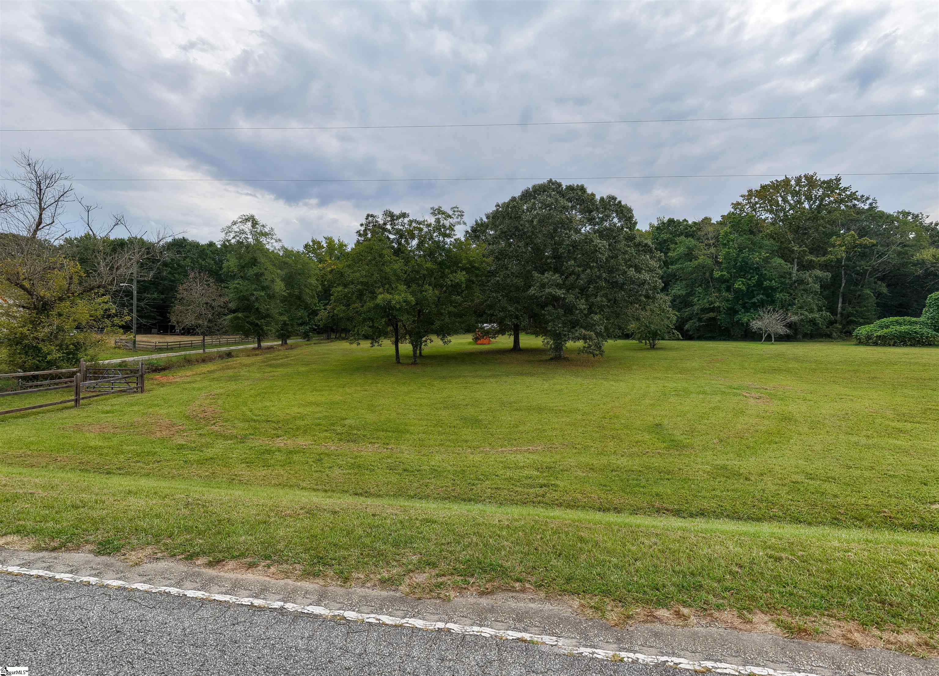 2205 Reedy Fork Road Pelzer, SC 29669
