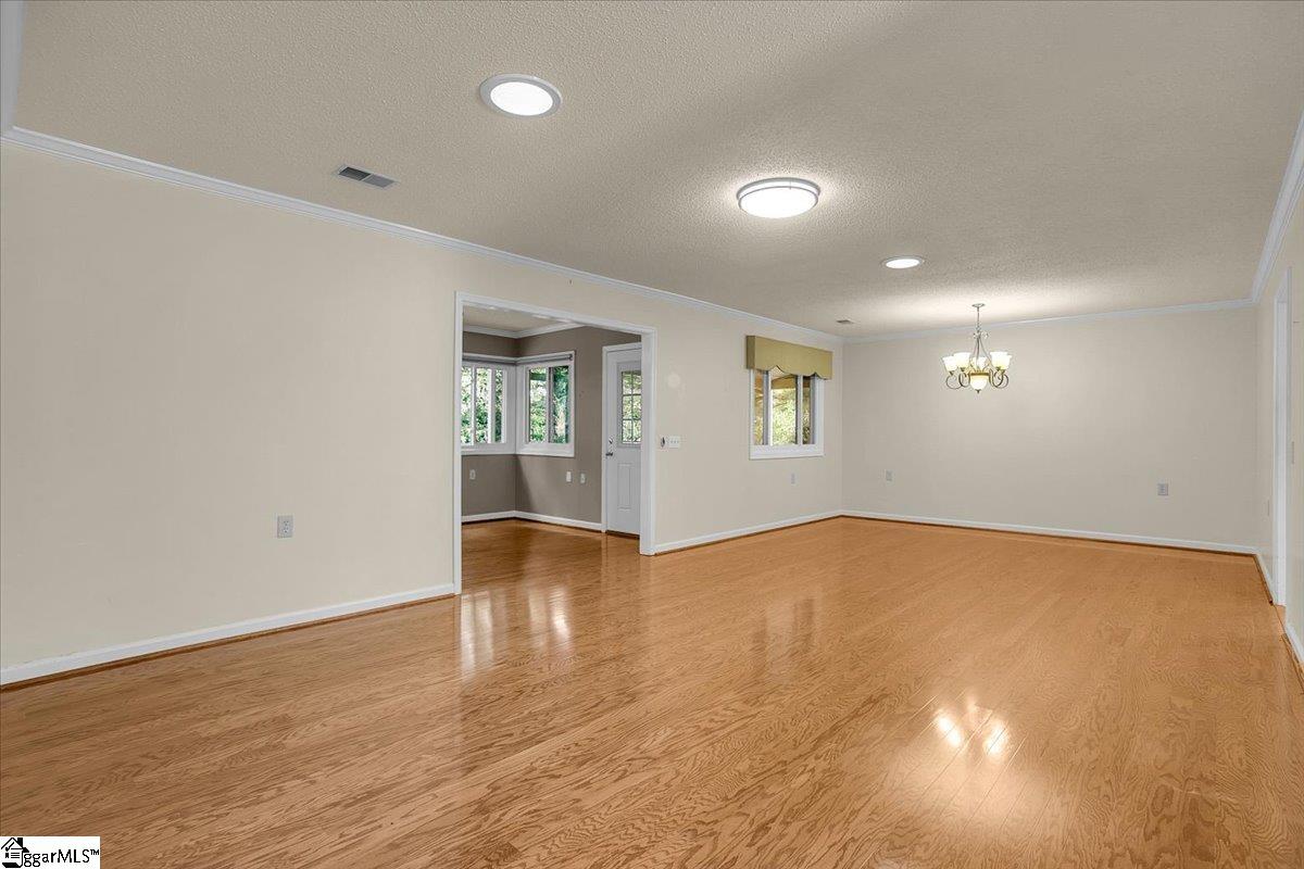 220 Creek Forest Drive Greenville, SC 29615