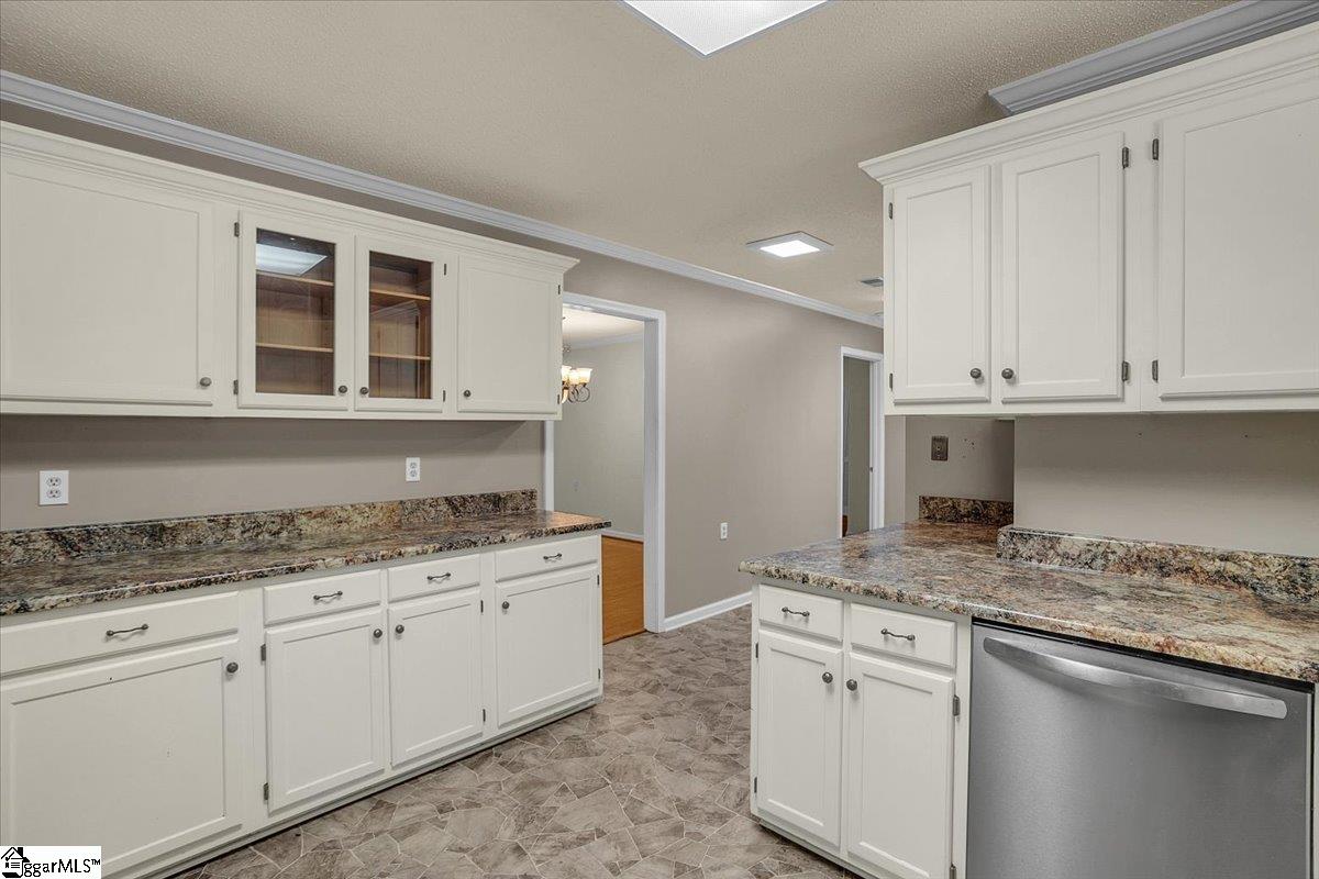 220 Creek Forest Drive Greenville, SC 29615
