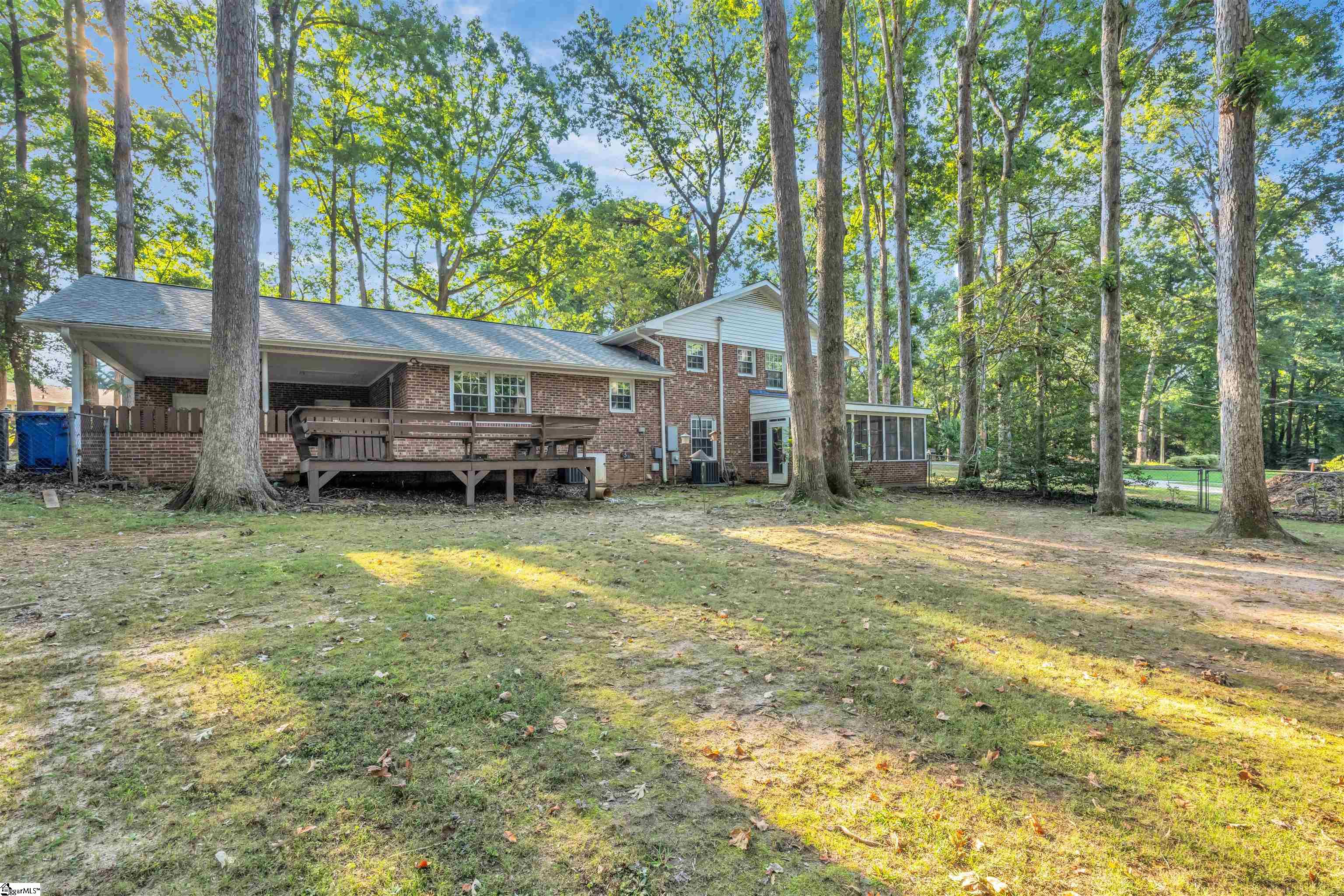216 Dellrose Circle Taylors, SC 29687