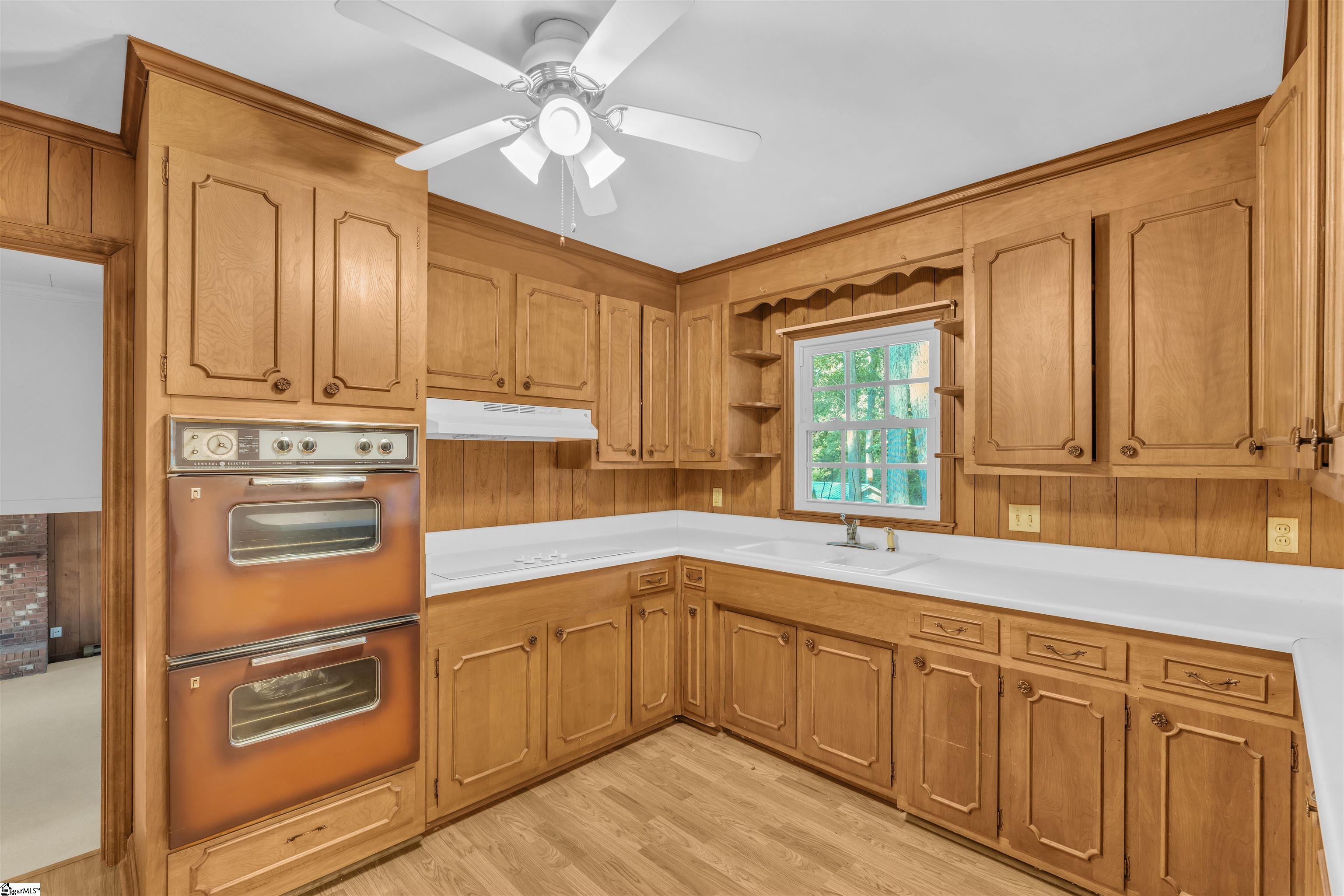 216 Dellrose Circle Taylors, SC 29687
