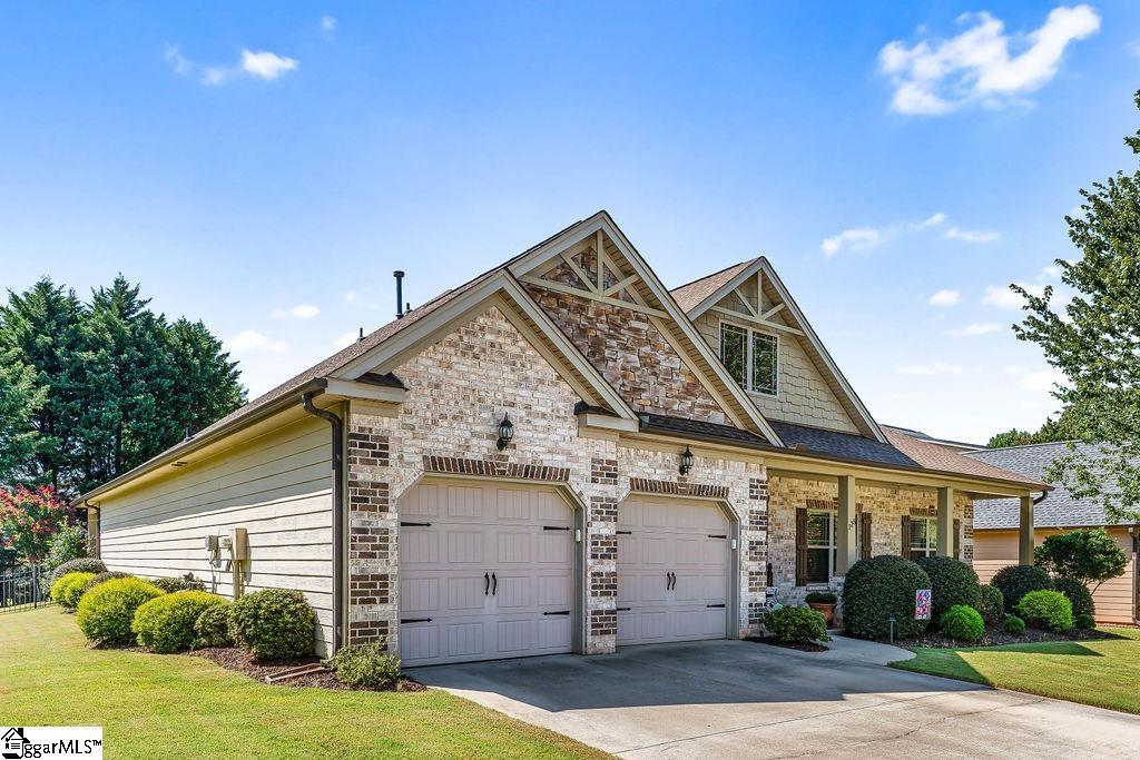 125 Kettle Oak Way Simpsonville, SC 29680
