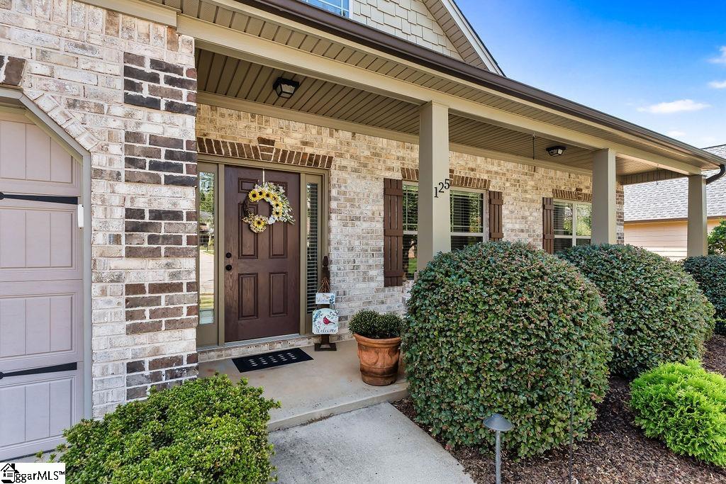 125 Kettle Oak Way Simpsonville, SC 29680