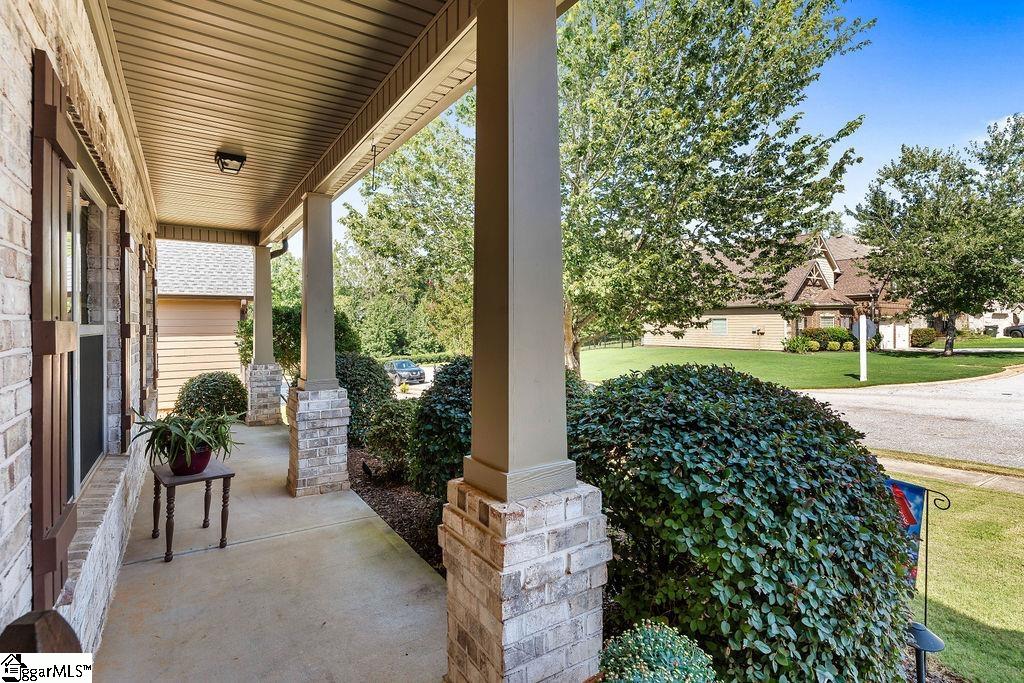 125 Kettle Oak Way Simpsonville, SC 29680
