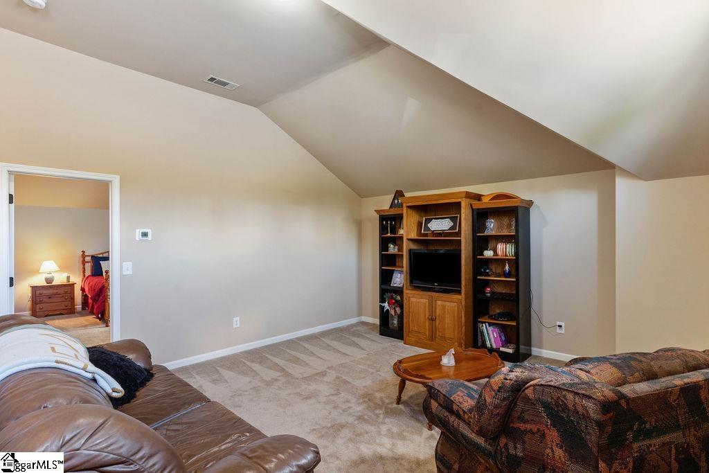 125 Kettle Oak Way Simpsonville, SC 29680
