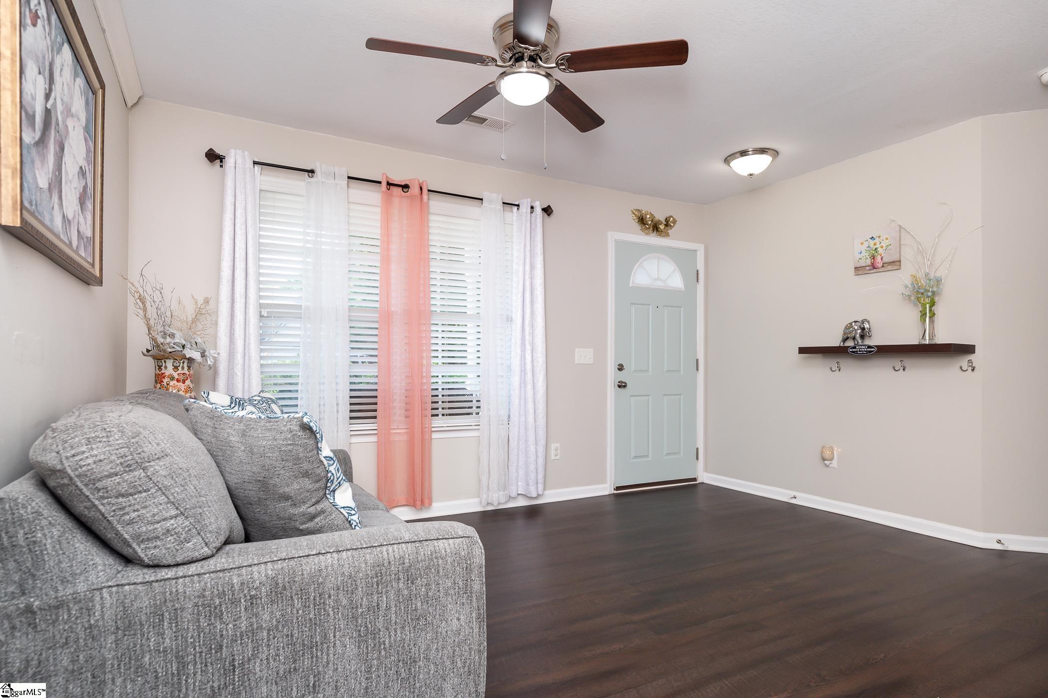 6 Red Robin Court Simpsonville, SC 29680