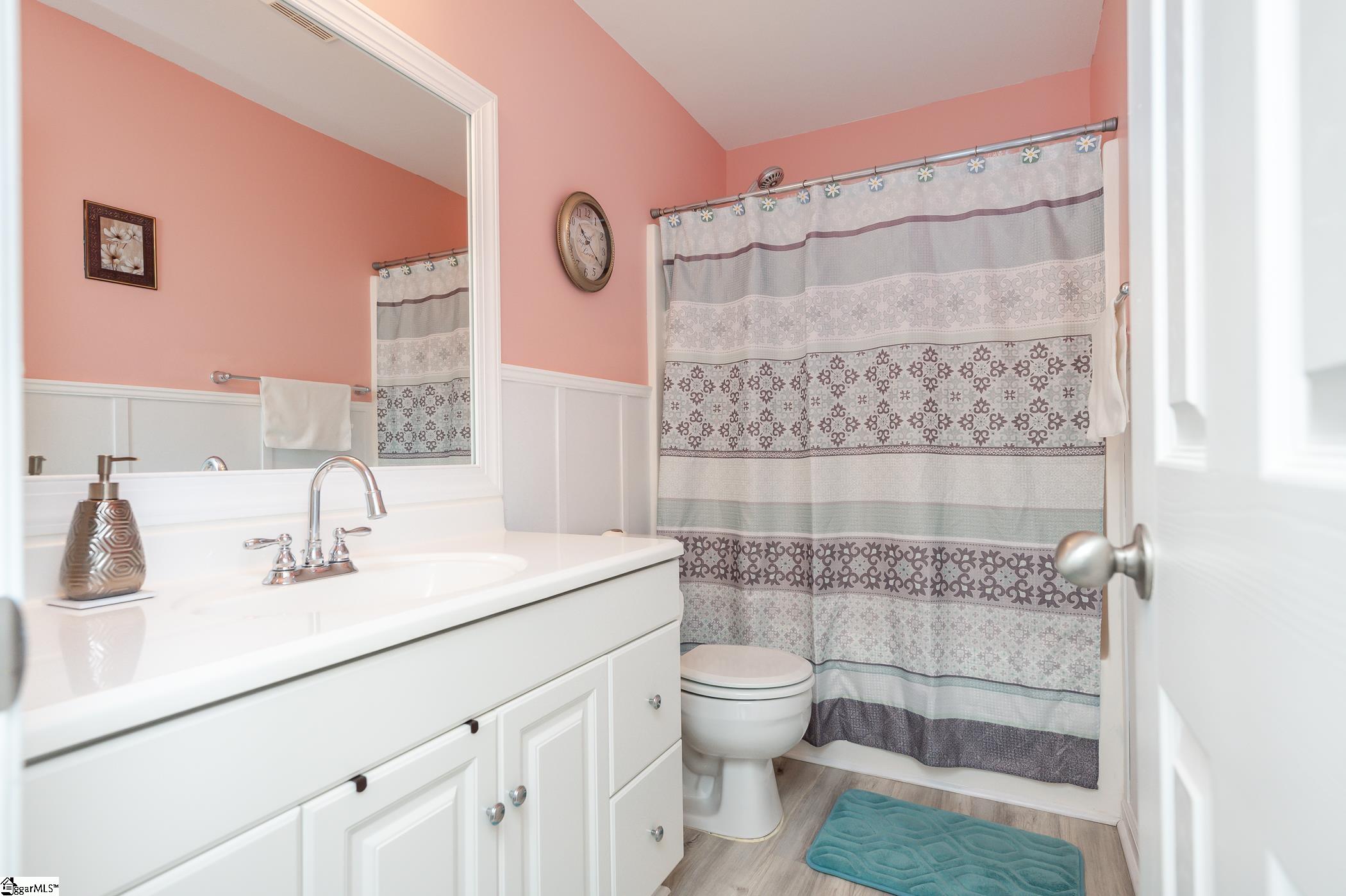 6 Red Robin Court Simpsonville, SC 29680