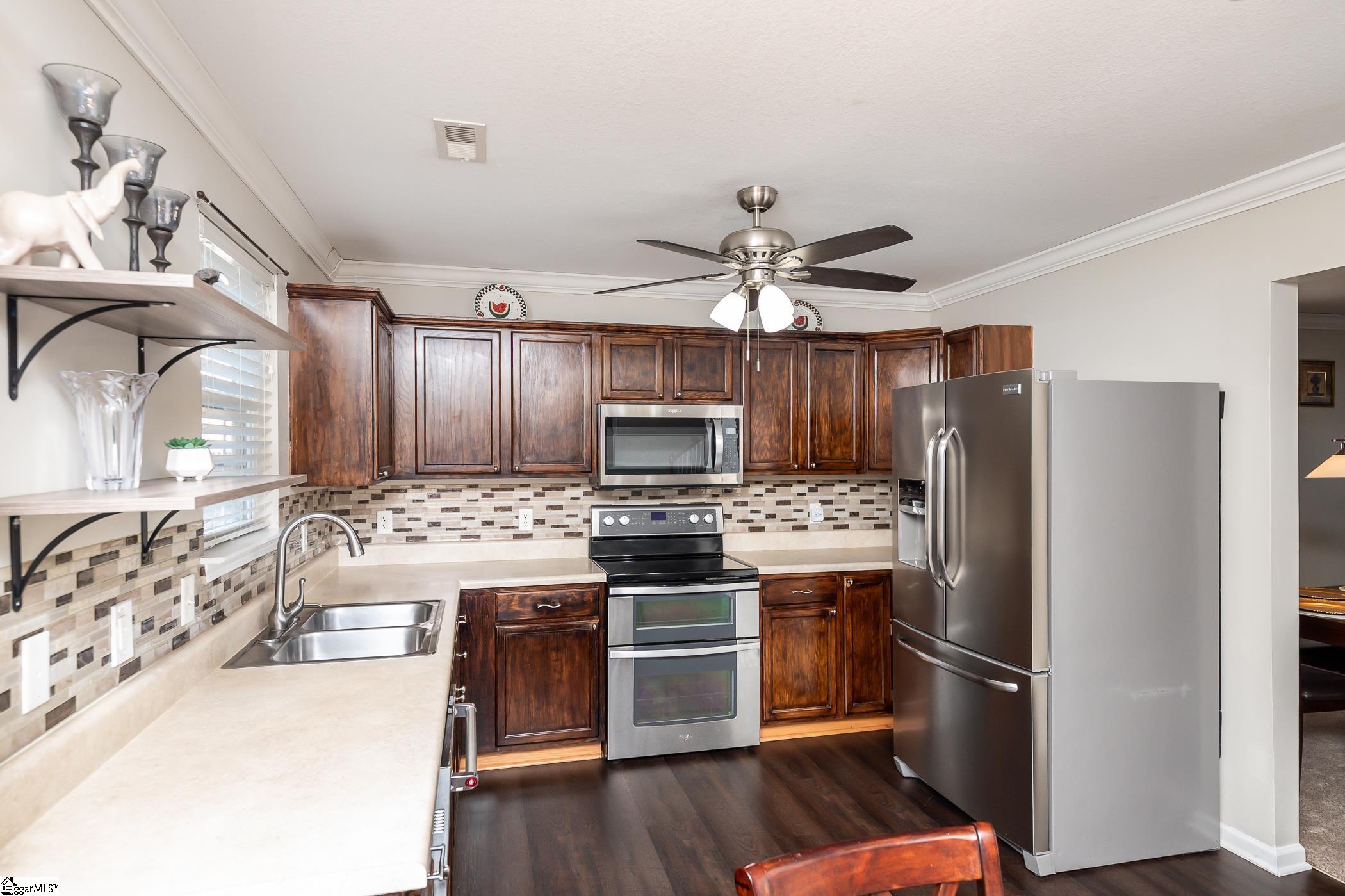 6 Red Robin Court Simpsonville, SC 29680