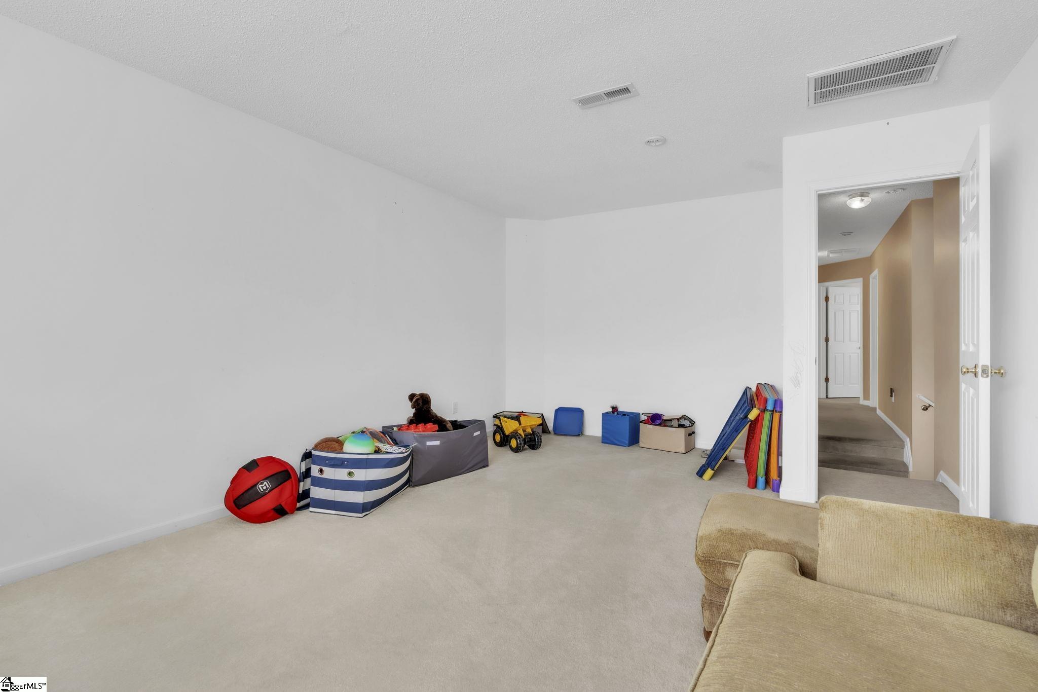 302 Garfield Lane Simpsonville, SC 29681