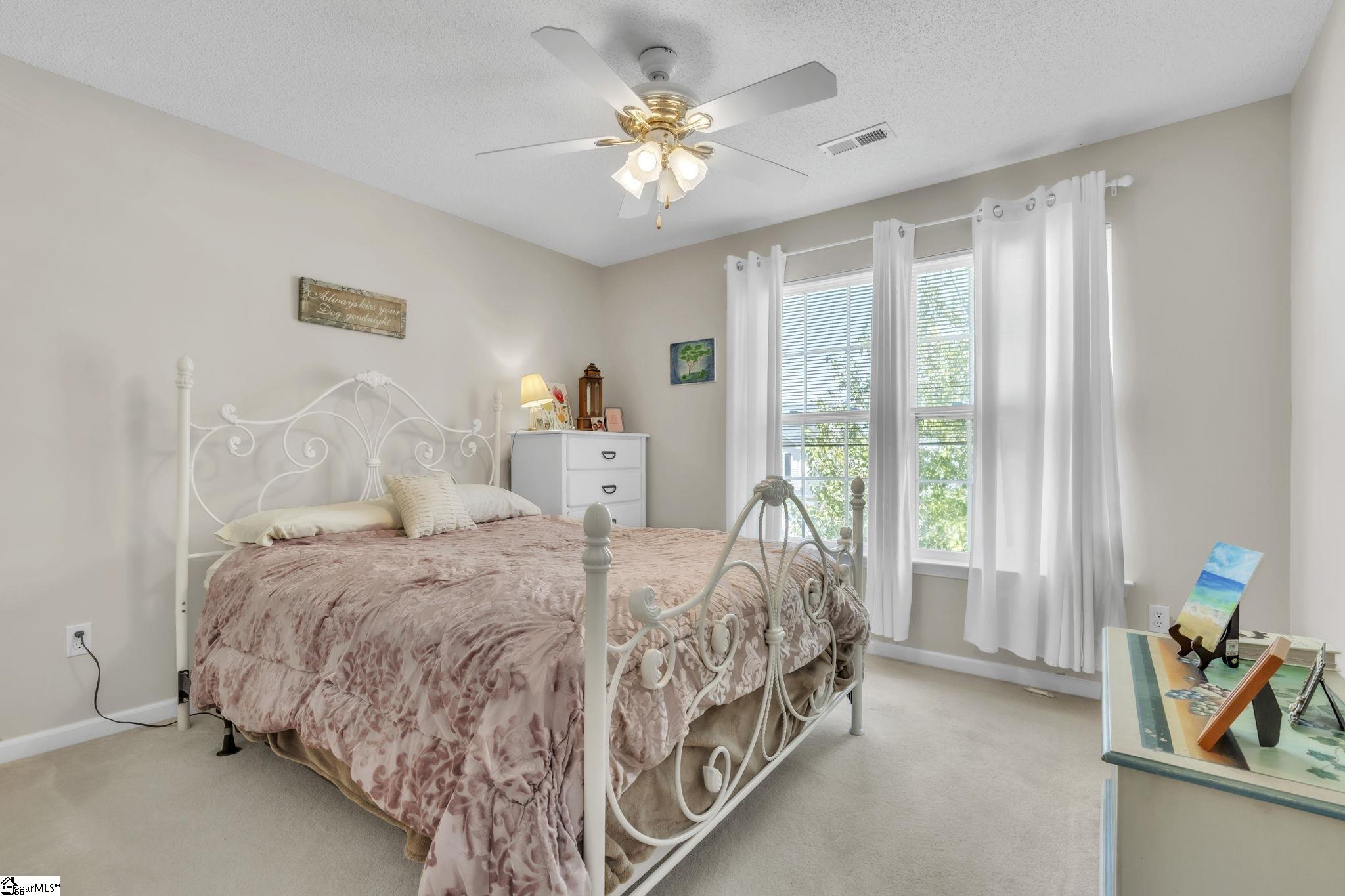 302 Garfield Lane Simpsonville, SC 29681