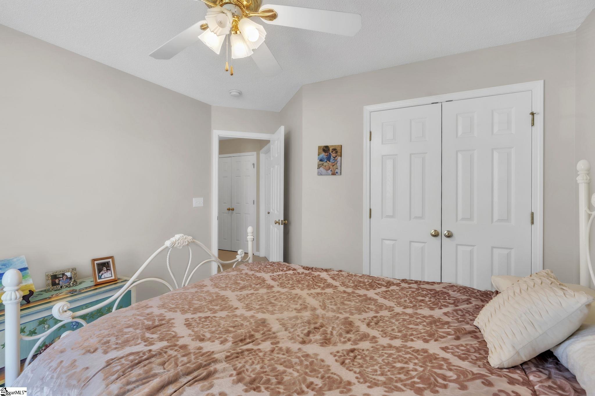 302 Garfield Lane Simpsonville, SC 29681