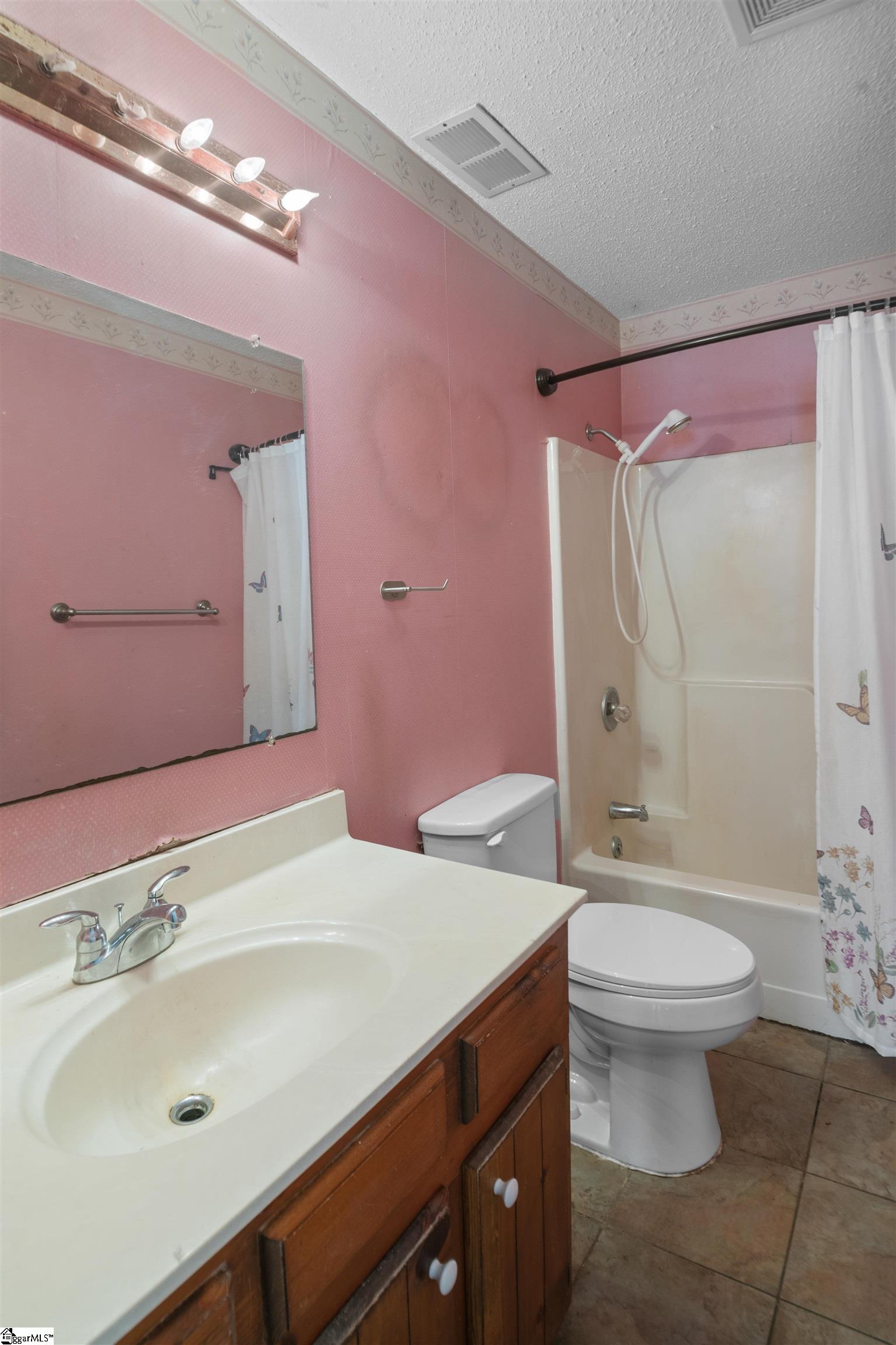137 Lakeshore Drive Easley, SC 29642