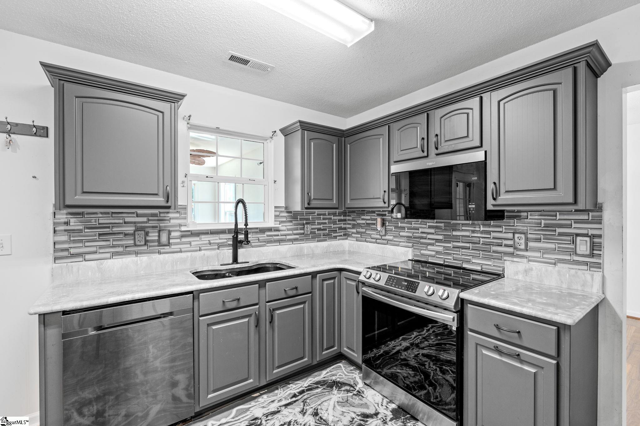 8 Single Oak Court Fountain Inn, SC 29644