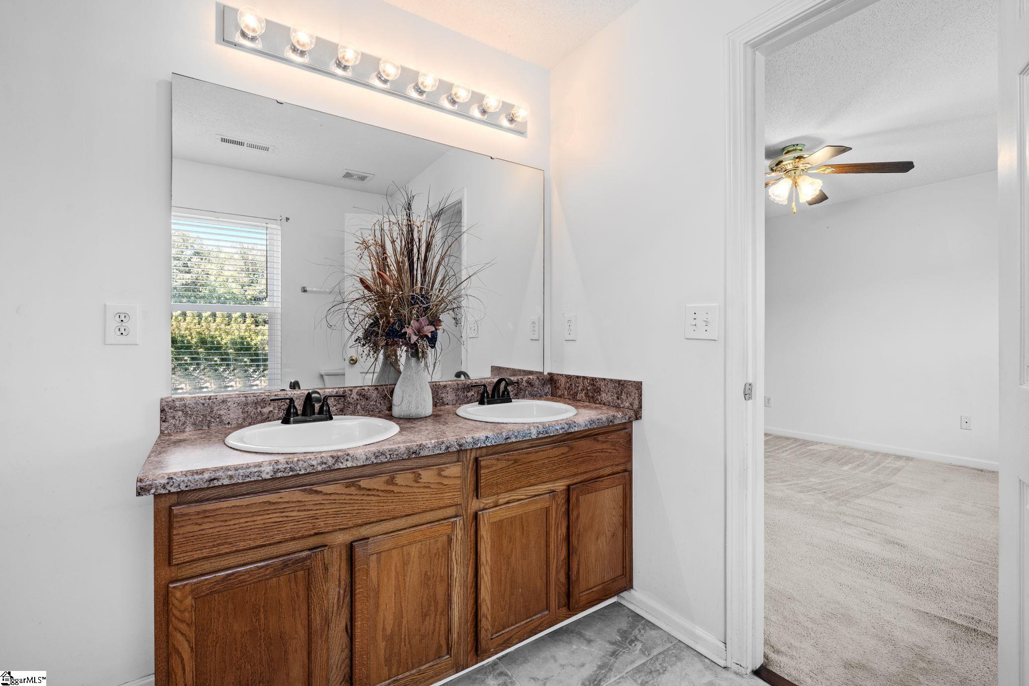 8 Single Oak Court Fountain Inn, SC 29644
