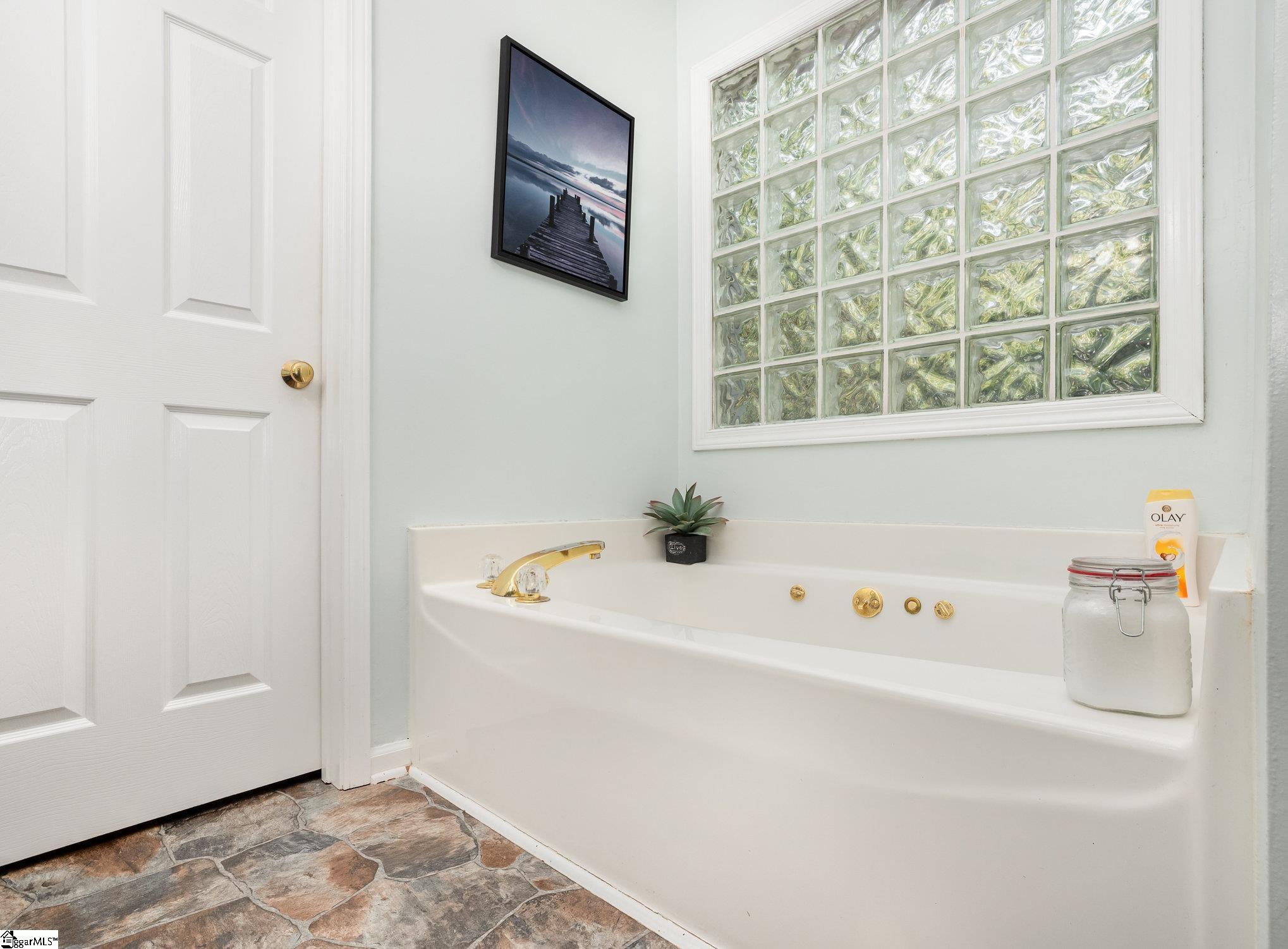 605 Shadow Oaks Drive Easley, SC 29642